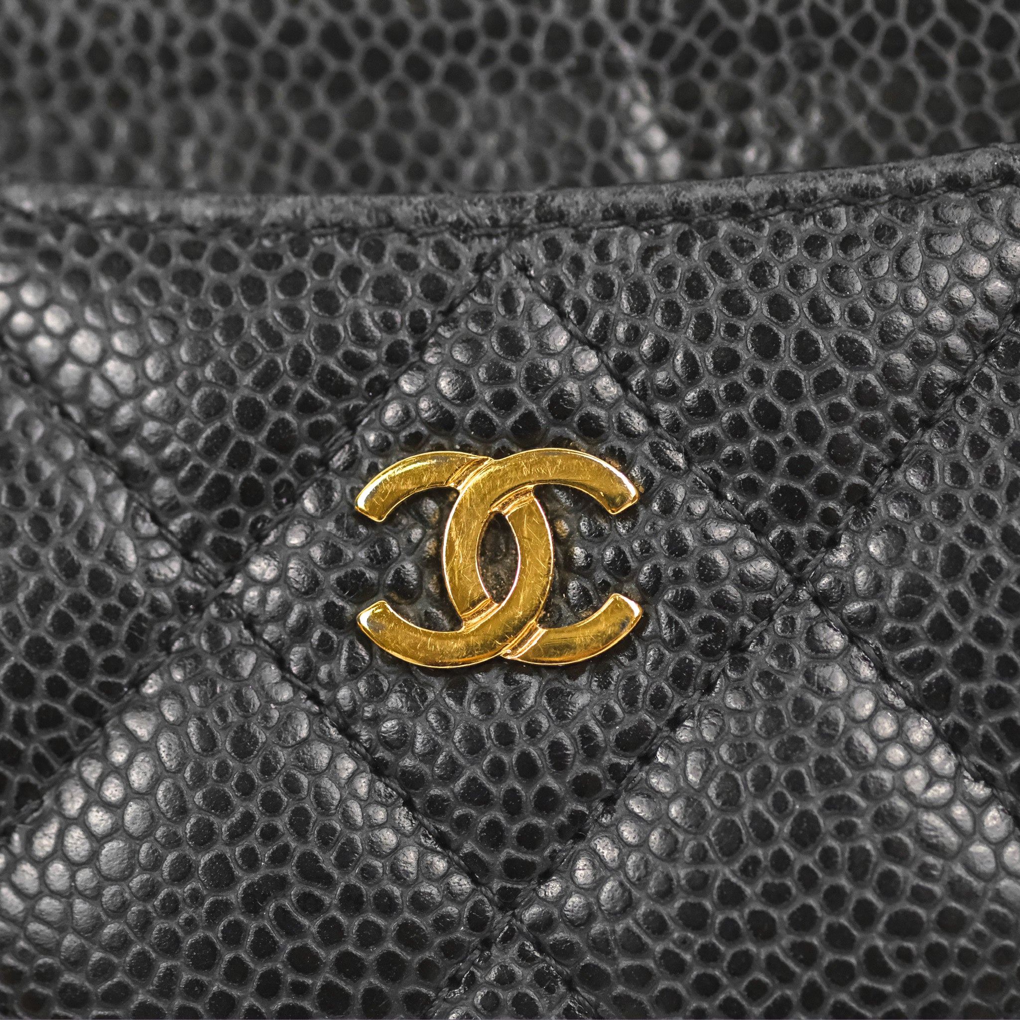 Chanel Classic Flat Card Holder in Black Caviar Leather with Gold Hardware - Perfect for Everyday Use & Luxury Gift Giving