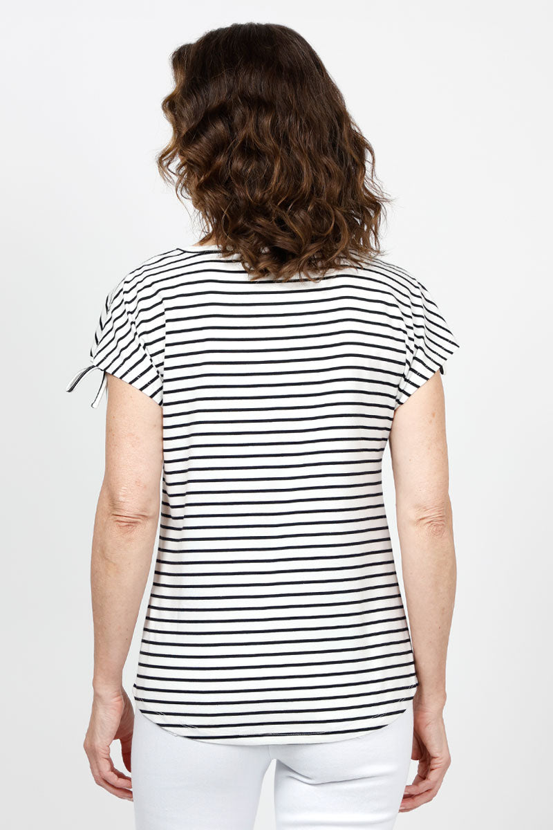 Stylish Ruched Shoulder T-Shirt for Women - Trendy Top Ligne Tee - Perfect for Casual Outfits, Date Nights & Summer Fashion