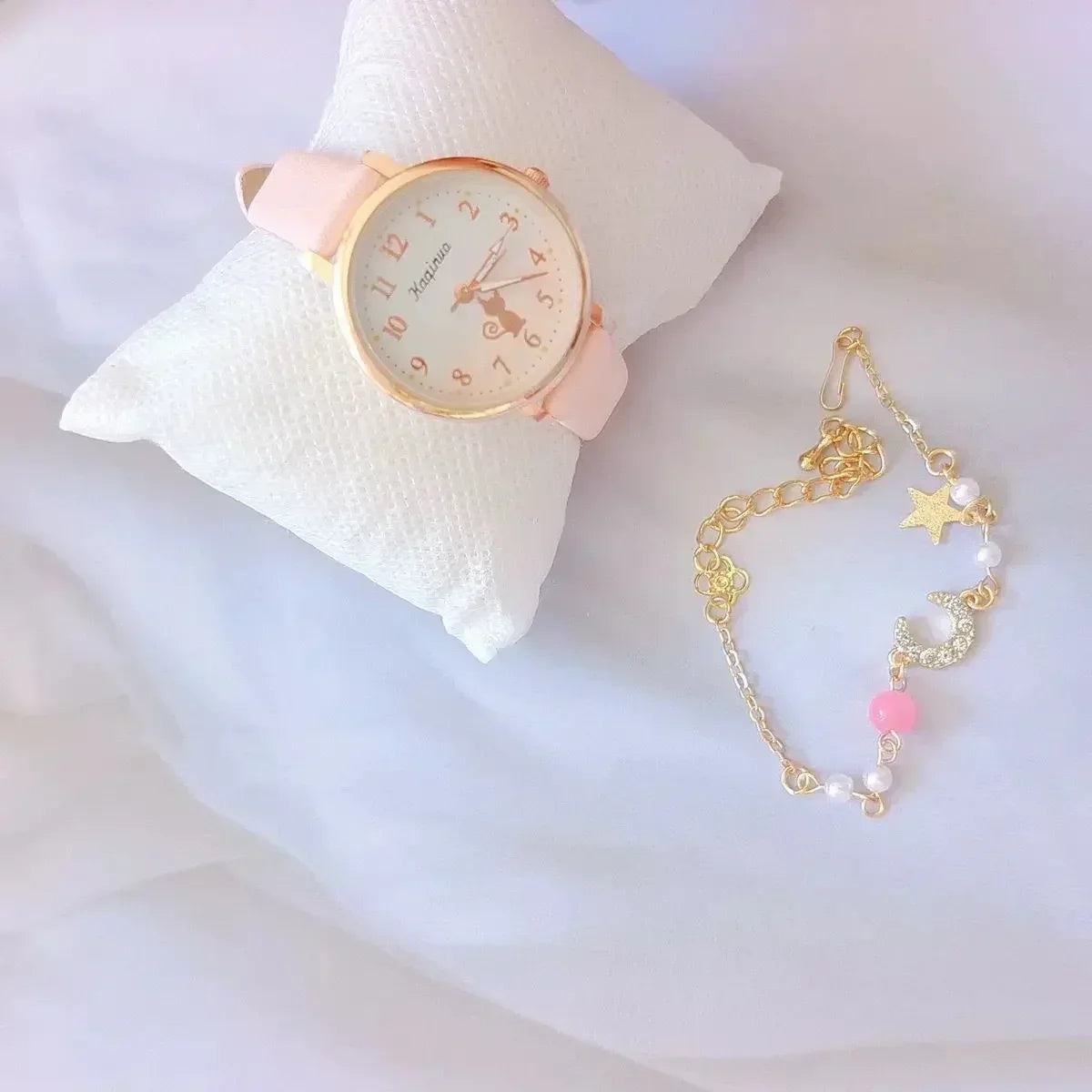 Cute Cat Dial Watch for Girls - Stylish & Fun Accessory for School, Parties & Everyday Wear