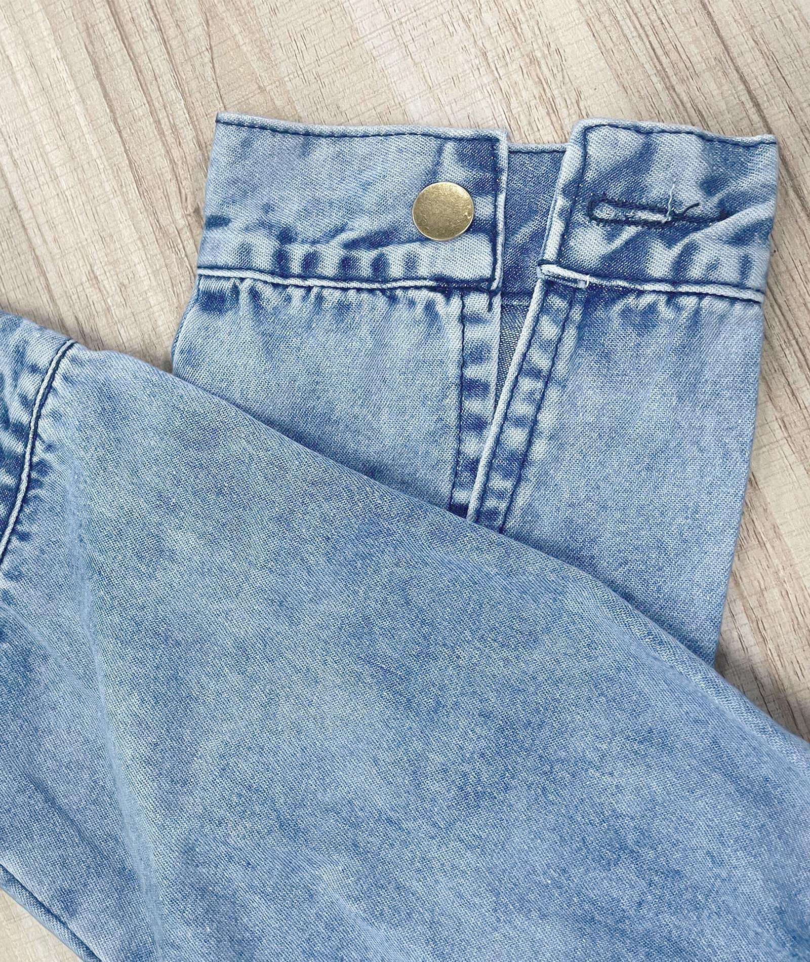 Distressed Denim Jacket for Women - Ripped Jeans Outfit with Coat for Spring & Fall | Casual Outerwear for Street Style & Layering