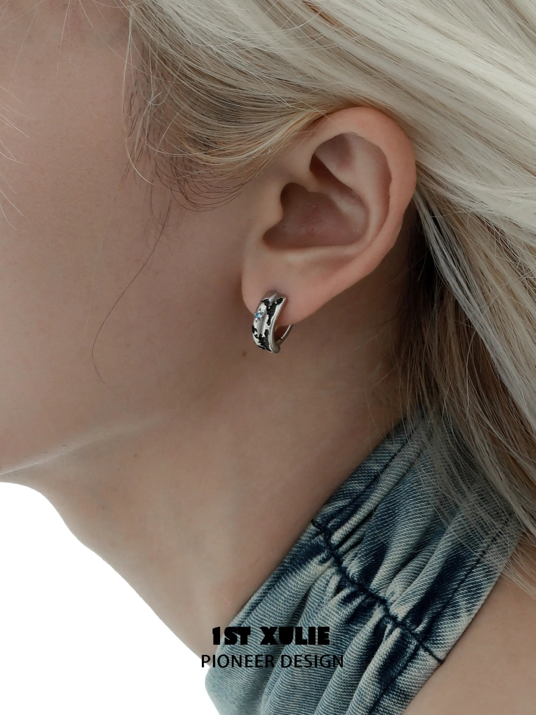 18k Platinum Plated World Map Zircon Earrings - Mini Earth Design Dangle Earrings for Women | Perfect Gift for Travel Lovers & Geography Enthusiasts | Great for Parties, Date Nights & Special Occasions