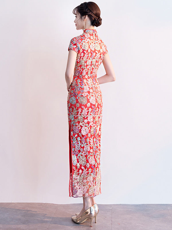Elegant Red Floral Embroidered Long Qipao Cheongsam Wedding Dress - Traditional Chinese Bridal Gown for Ceremonies & Special Occasions