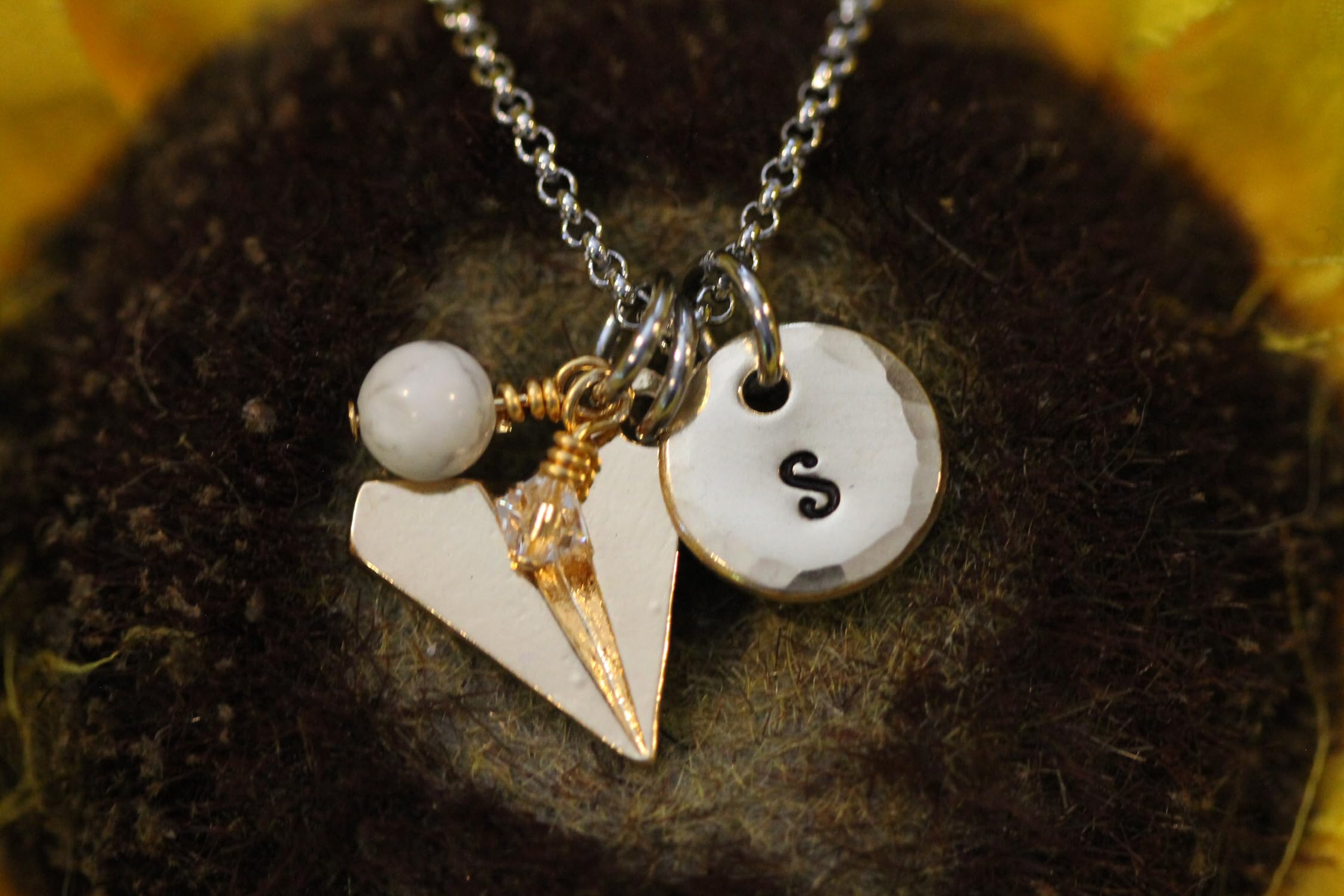 Personalized Gold Paper Plane Necklace - Custom Initial Airplane Jewelry for Pilots, Flight Attendants & Travel Lovers - Unique Origami Plane Charm Gift for Aviation Enthusiasts - Perfect for Birthdays, Anniversaries & Travel-Themed Occasions