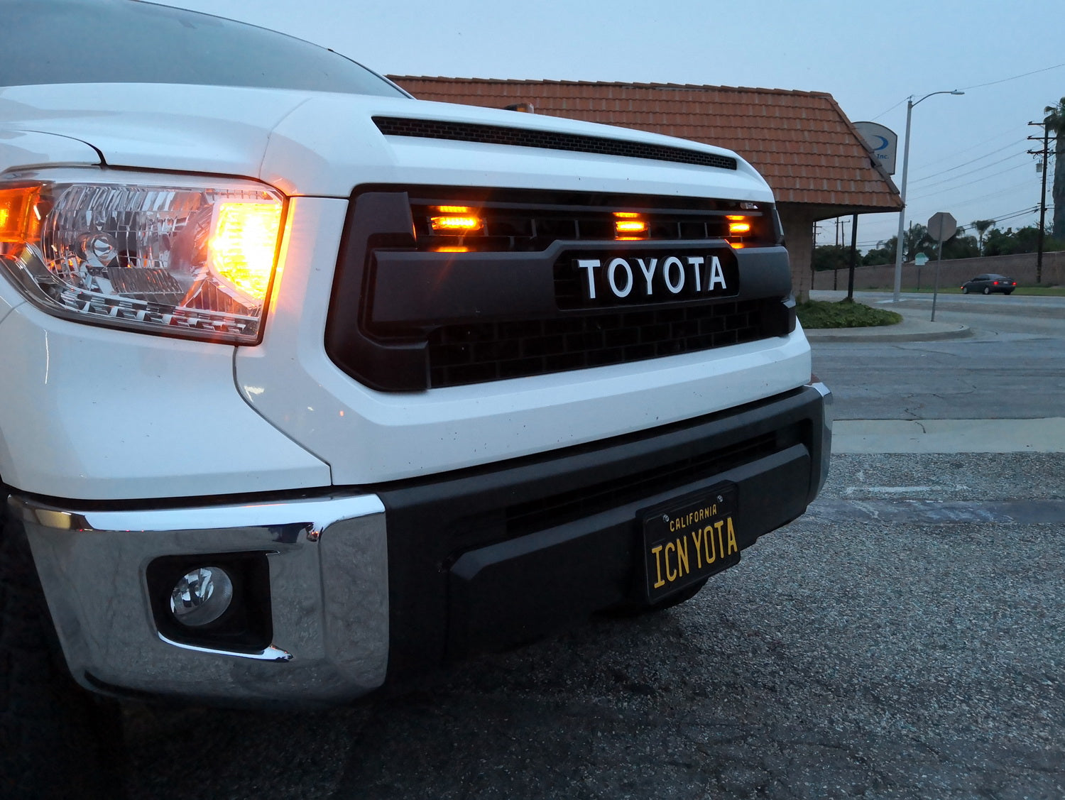 3PCS Amber LED Grille Running Light Kit Compatible with 2014-2021 Toyota Tundra TRD Pro - Durable Off-Road Lights for Enhanced Visibility & Style