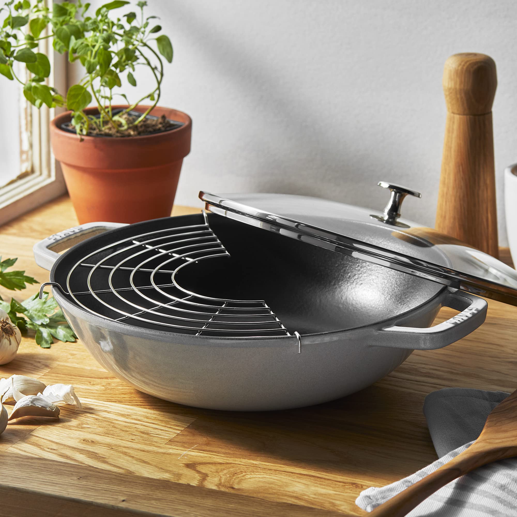 Staub 4.5-Quart Cast Iron Dutch Oven with Lid - White Truffle Color - French-Made Enameled Cookware for Braising, Stewing & Baking - Perfect for Family Dinners & Entertaining (Serves 4-5)