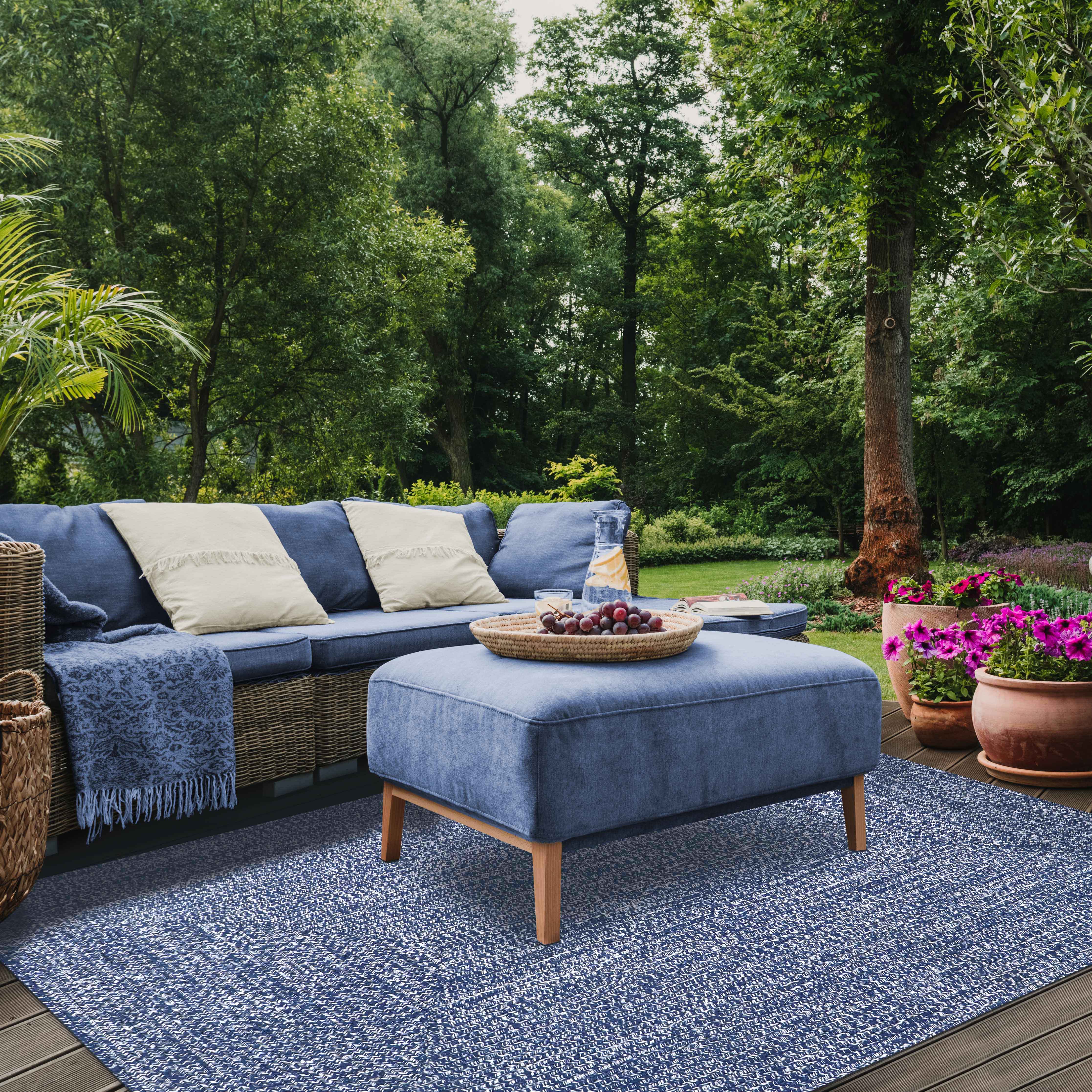 Two-Toned Braided Bohemian Area Rug - Indoor/Outdoor Use for Living Room, Patio & Bedroom Decor