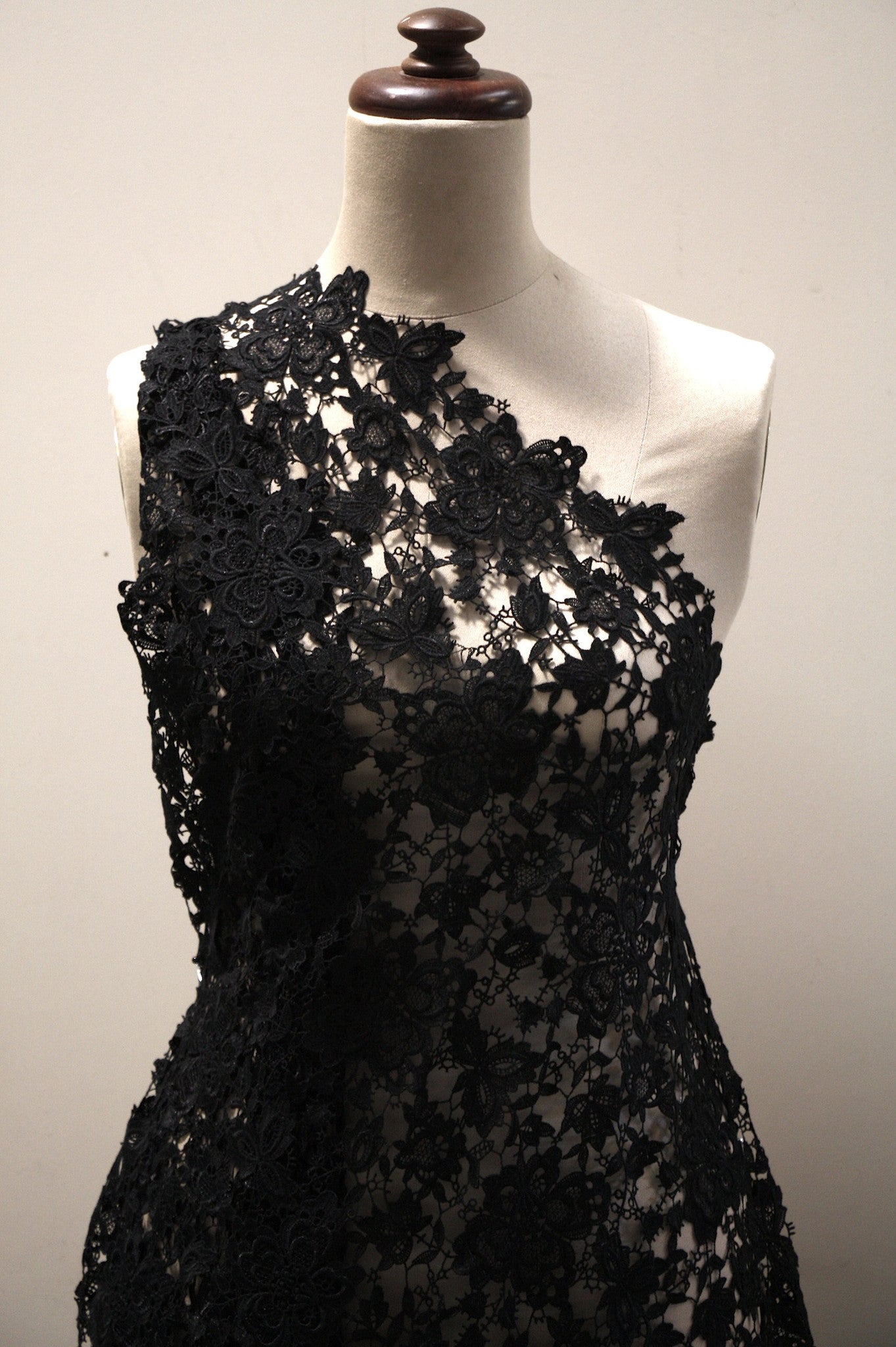 Black Giselle Guipure Lace Dress - Elegant Women's Formal Evening Gown for Prom, Wedding & Special Occasions