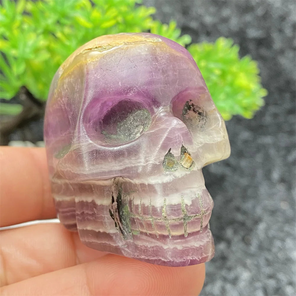 Natural Crystal Hand-Polished Carved Skull - Halloween Decor, Home Decor, Spiritual Healing Stone, Unique Holiday Gift for Collectors & Witches - Perfect for Altars, Meditation & Gothic Decorations