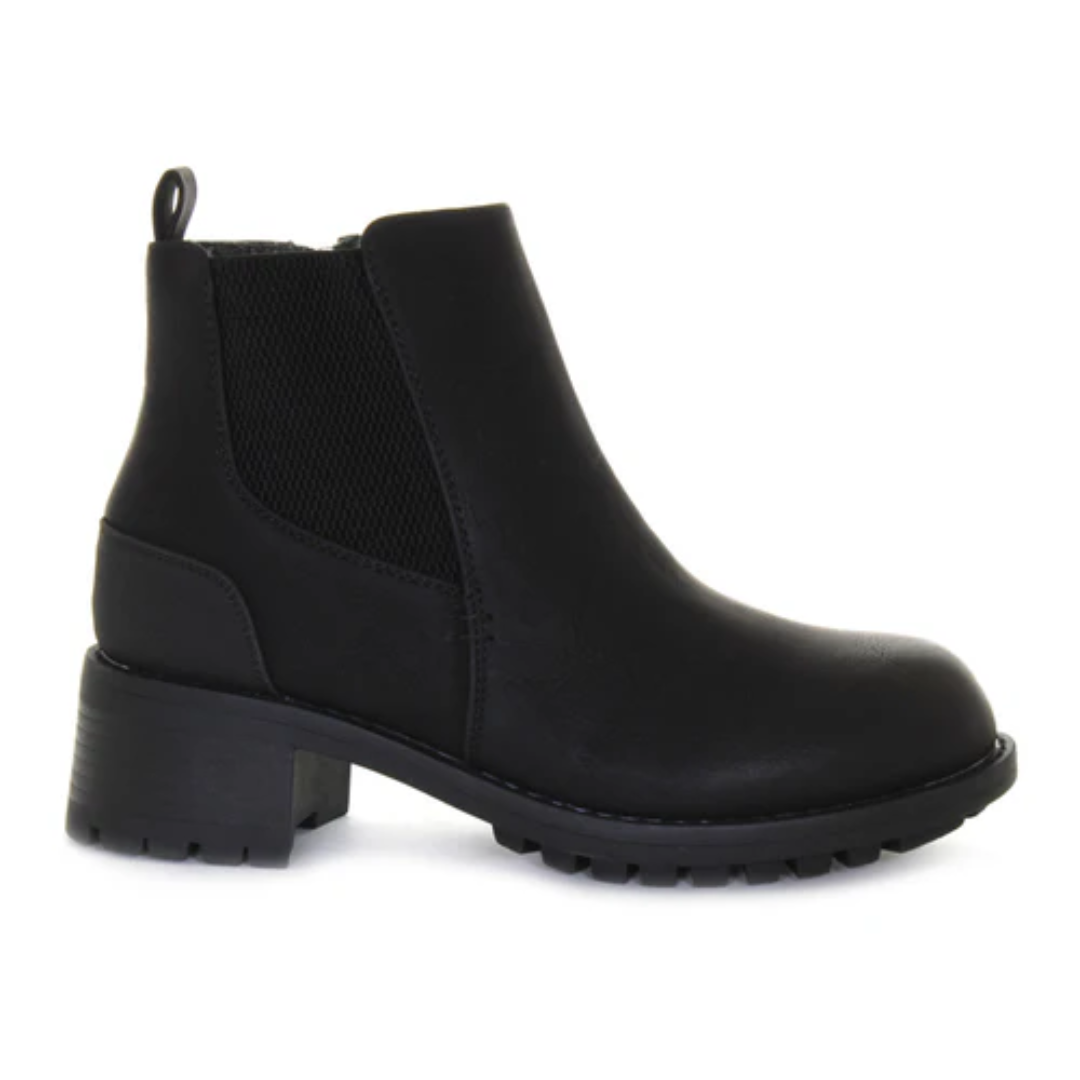 Wanderlust Women's Wide Fit Tierney Black Leather Boots - Comfortable & Stylish for Walking, Hiking & Outdoor Adventures