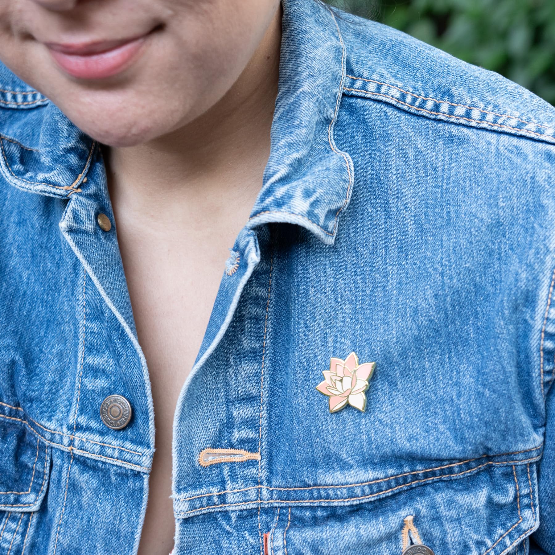 Pink Lotus Flower Brooch Pin - Elegant Hard Enamel Jewelry Charm for Women - Perfect Plant Lover Gift & Mother's Day Present - Ideal for Weddings, Parties, and Special Occasions