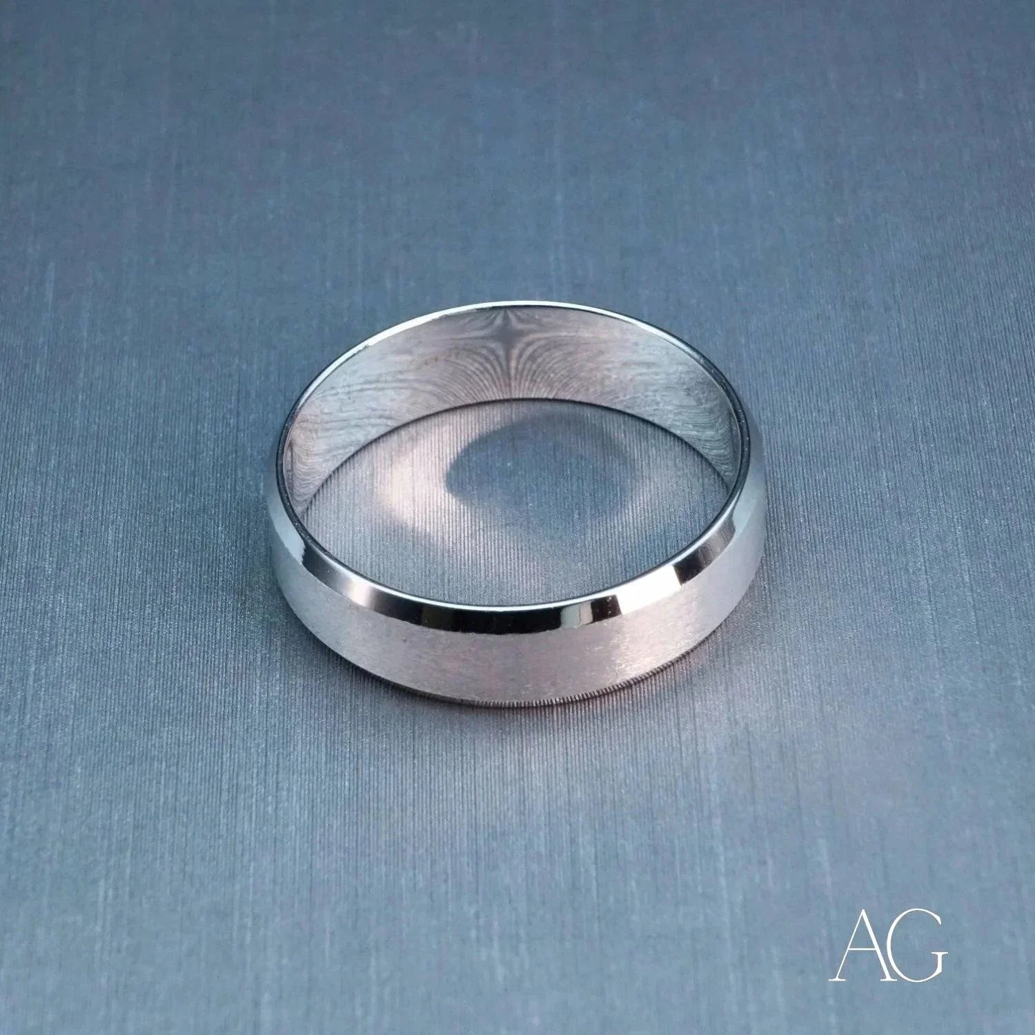 Elegant White Gold Wedding Band for Women - Timeless & Modern Bridal Ring - Perfect for Engagement, Wedding, and Anniversary Gifts