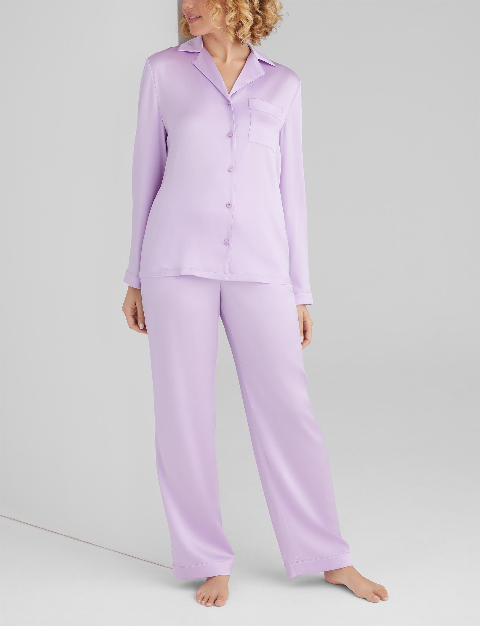 Premium Women's Silk Pajama Set - Long Sleeve Top & Pants for Comfortable Sleepwear - Perfect for Relaxing at Home, Gift Giving & Luxury Loungewear