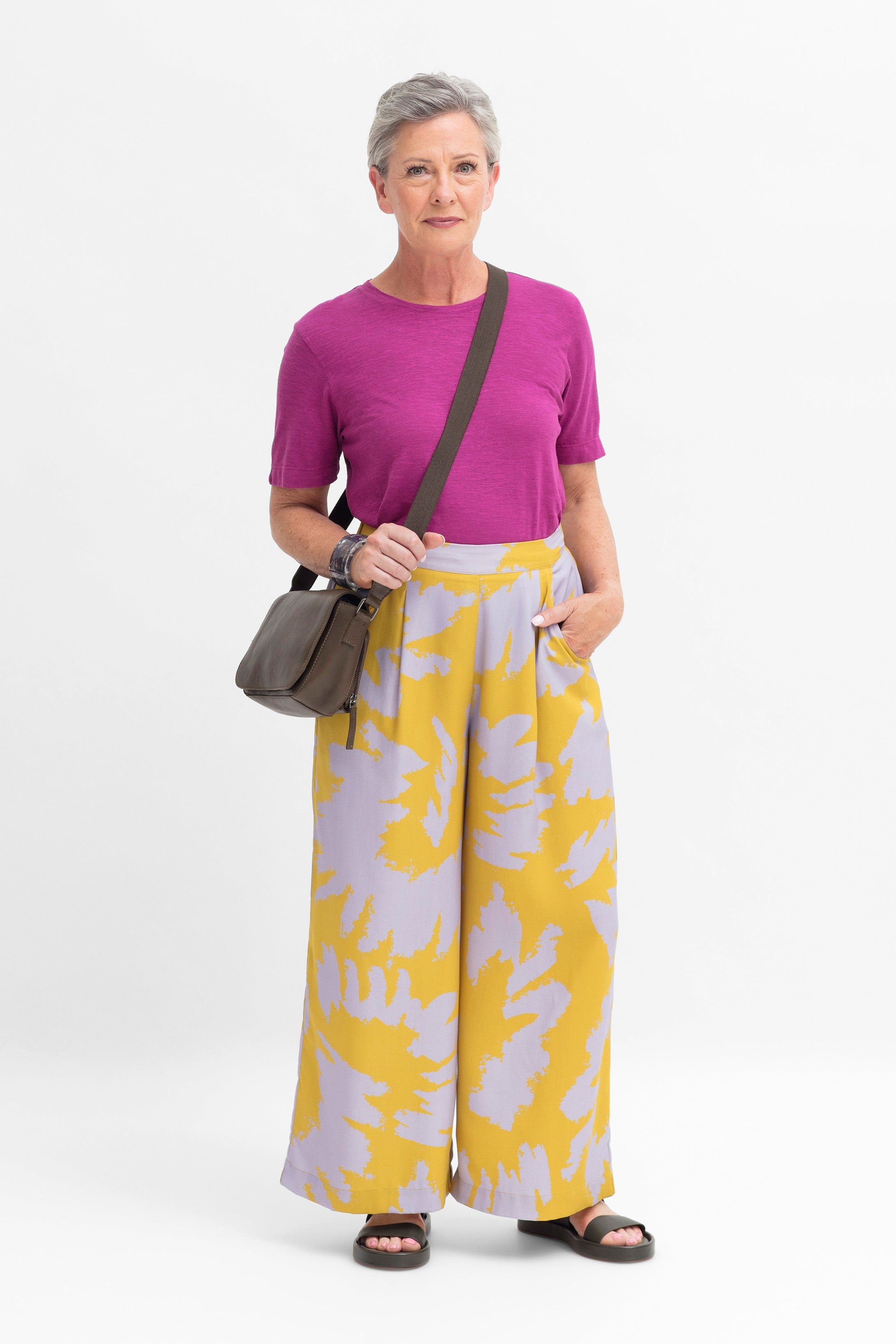 Kurer Bag - Stylish & Durable Crossbody Bag for Women & Men | Perfect for Travel, Work & Everyday Use