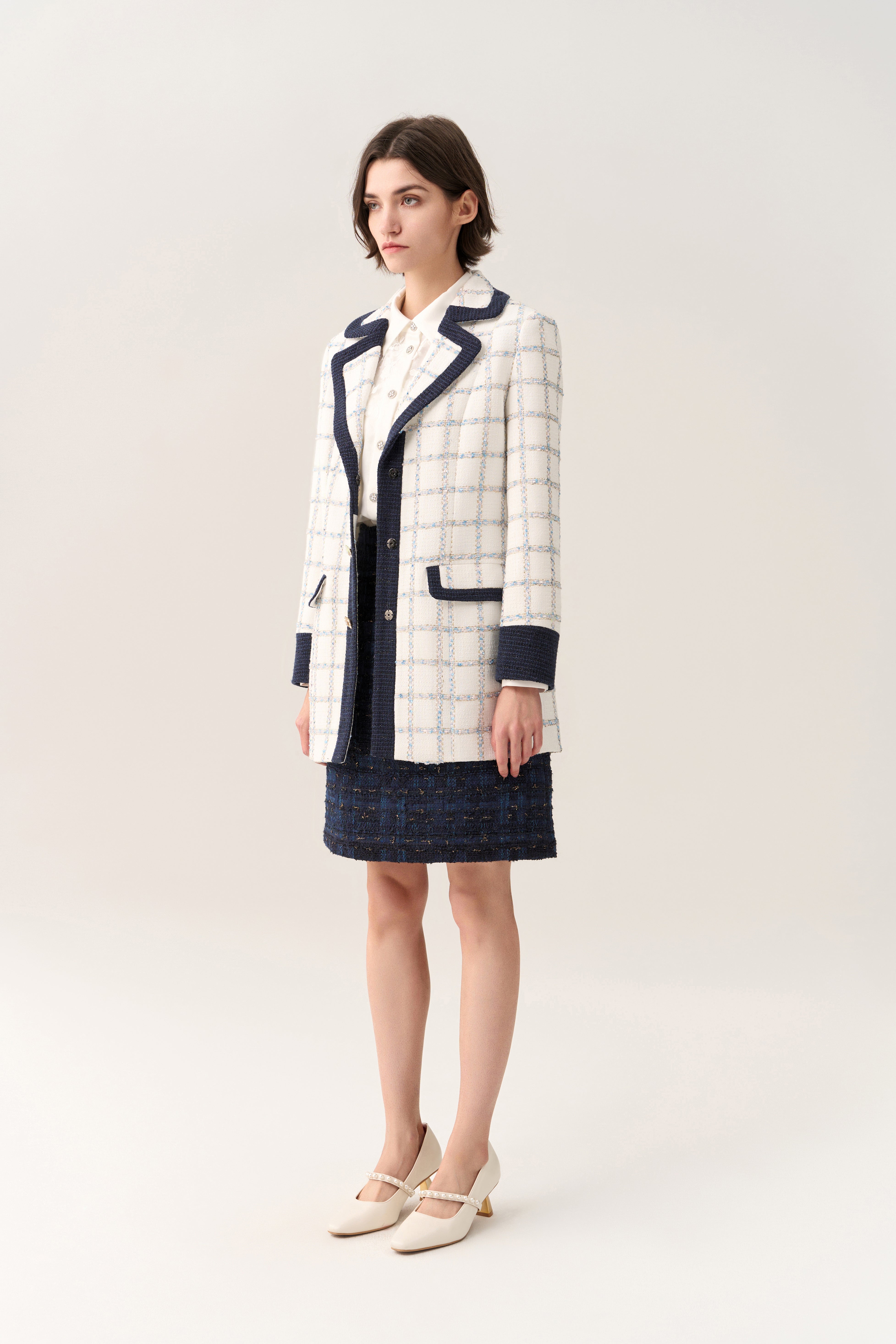 Stylish Flap Pocket Check Midi Coat for Women - Elegant Plaid Trench Coat with Front Pockets - Perfect for Office, Fall & Winter Fashion, Date Nights and Casual Outings