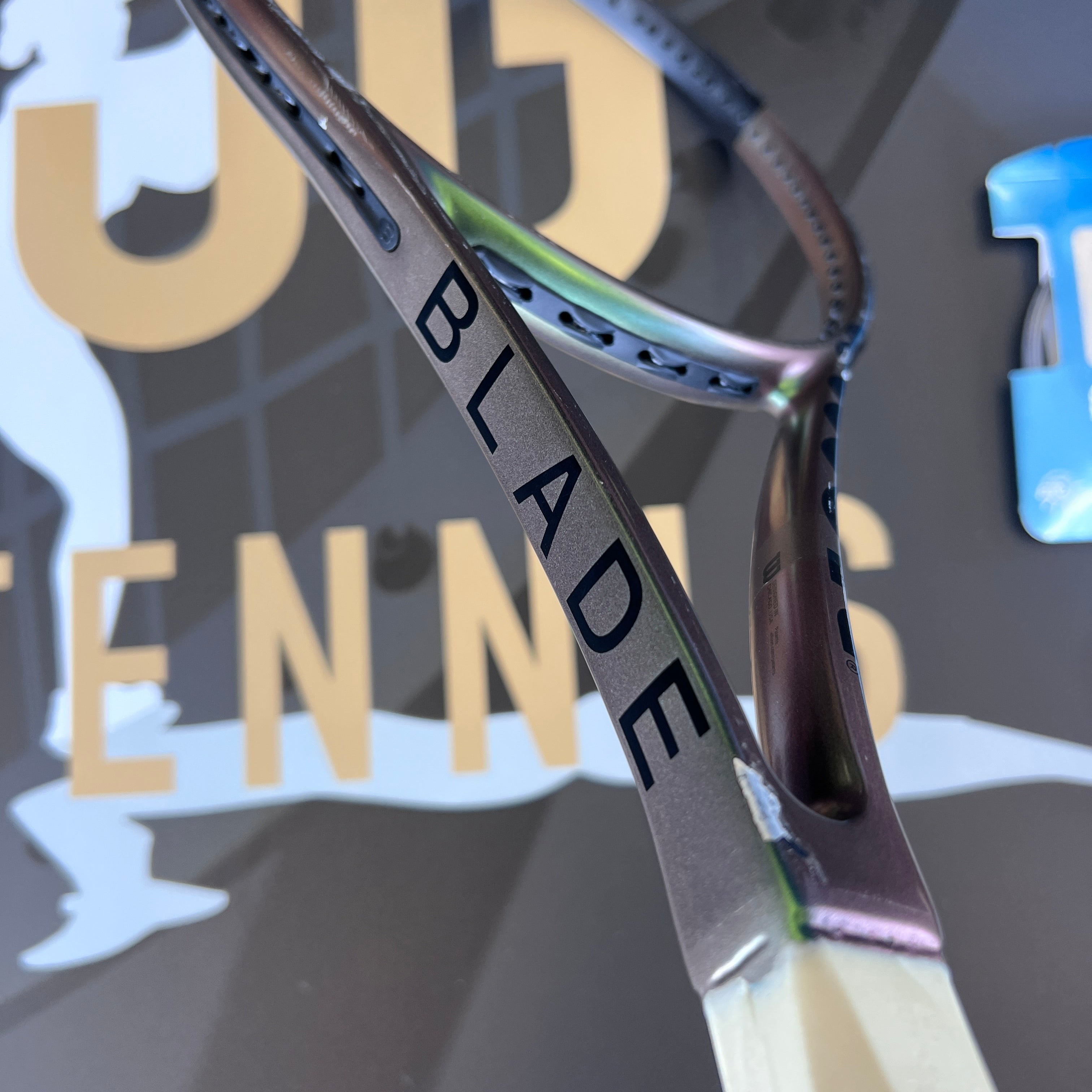 Wilson Blade 98 v8 Tennis Racket - 18x20 String Pattern (L2 Grip) | Pre-Owned Demo Model | Perfect for Competitive Play & Training Sessions
