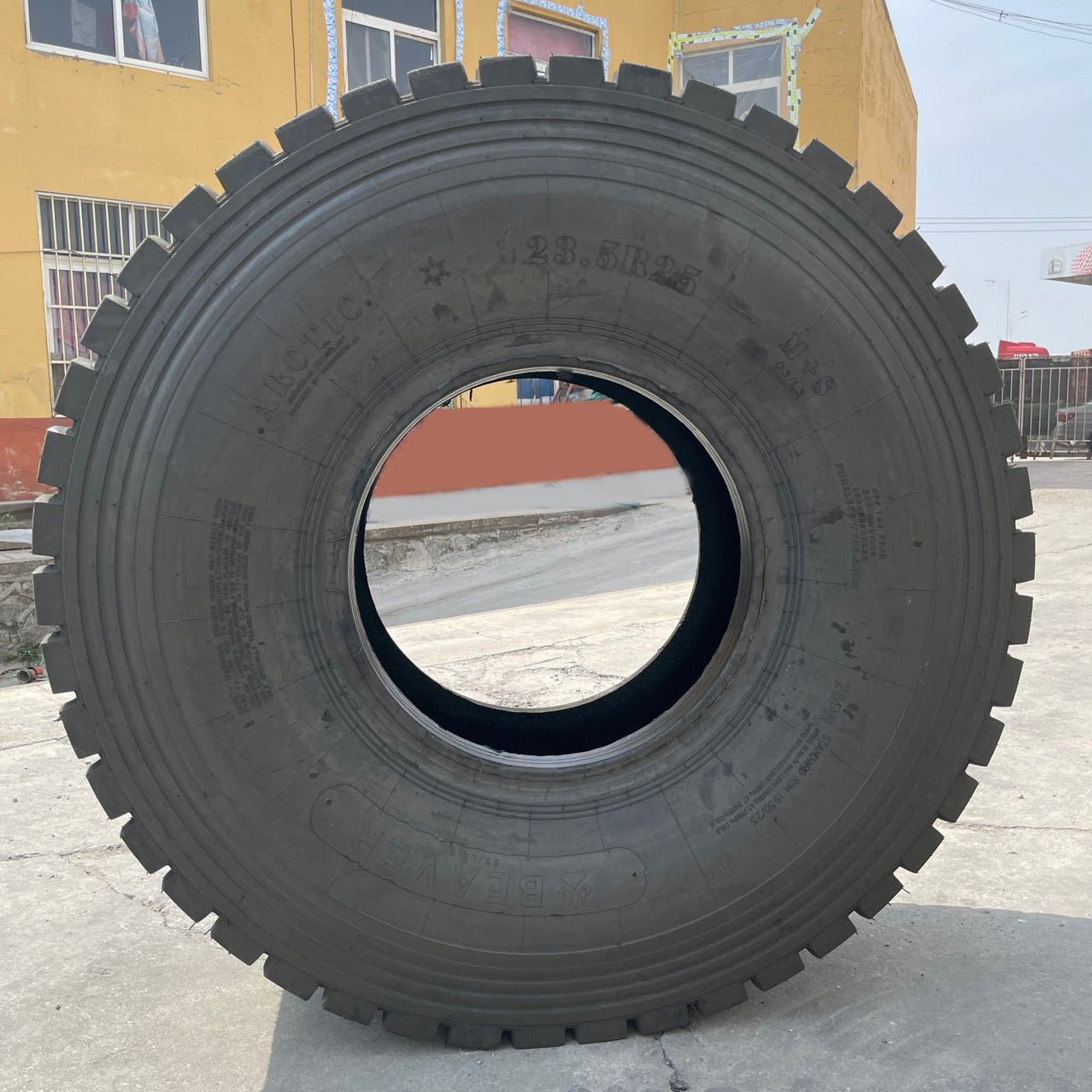 Heavy Duty Radial Winter & Mud Tires for Graders & Wheel Loaders | Superior Snow & Ice Traction | Ideal for Construction Sites & Harsh Winter Conditions