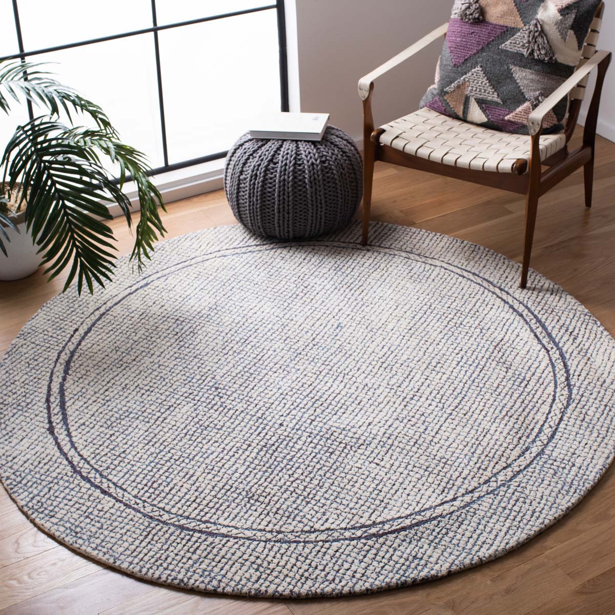 Safavieh ABT341 Abstract Area Rug - Modern Geometric Design for Living Room, Bedroom & Office Decor | Soft & Durable Indoor Carpet