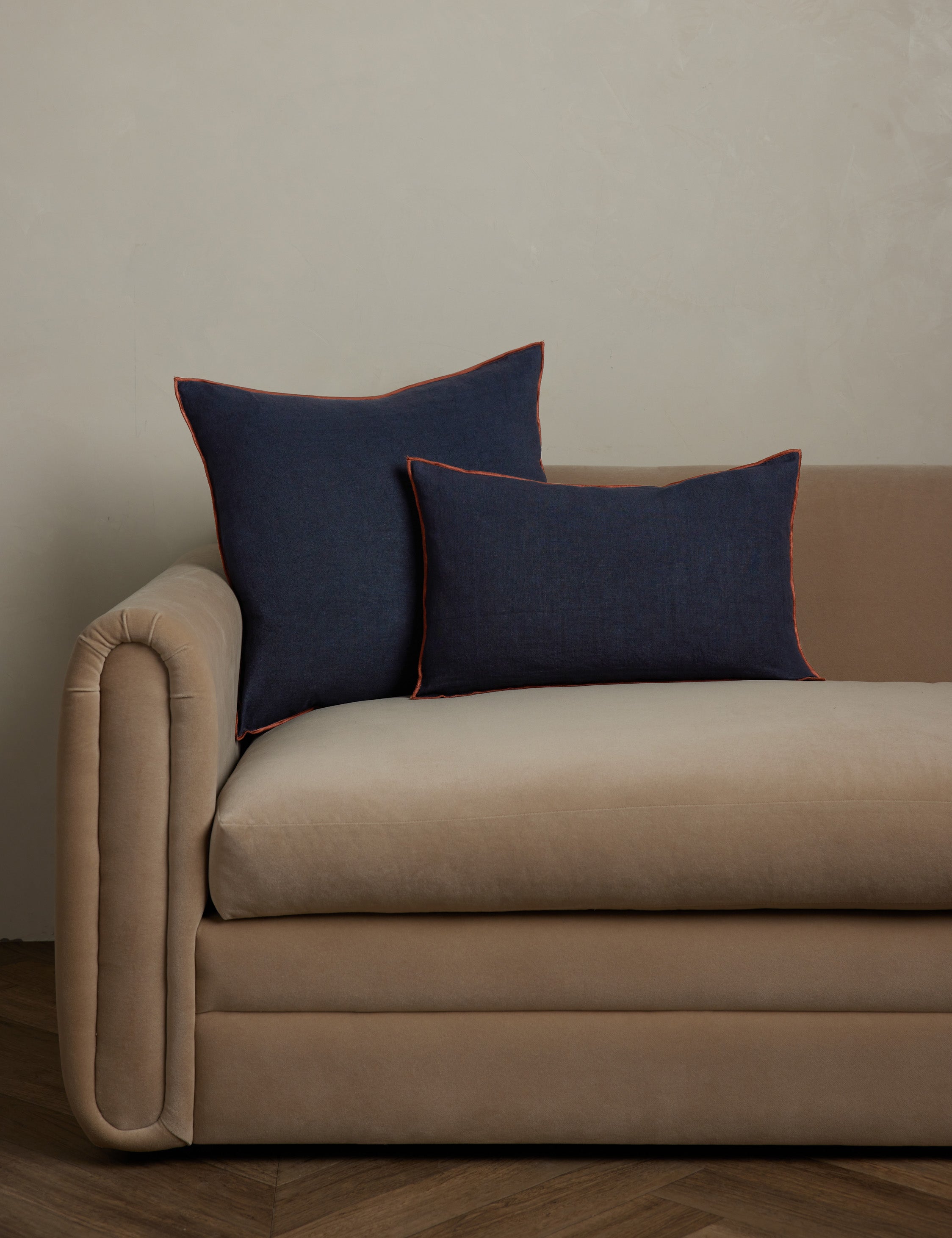 Carys Contrast Linen Pillow - Soft Decorative Throw Pillow for Sofa, Bed & Couch - Home Decor & Living Room Accent