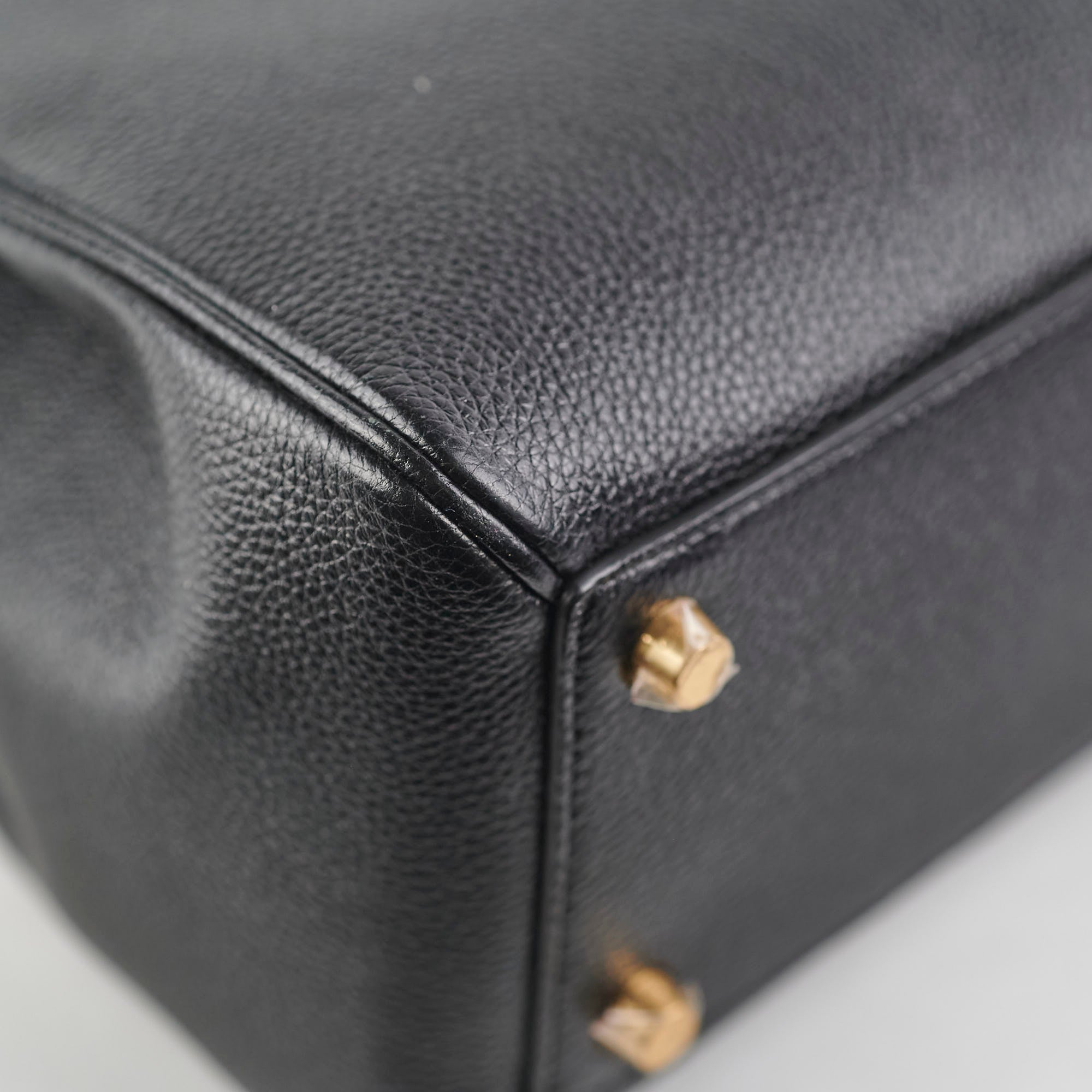 Celine 16 Classique Handbag in Black Grained Calfskin Leather - Luxury Shoulder Bag for Women, Perfect for Work, Travel and Everyday Use