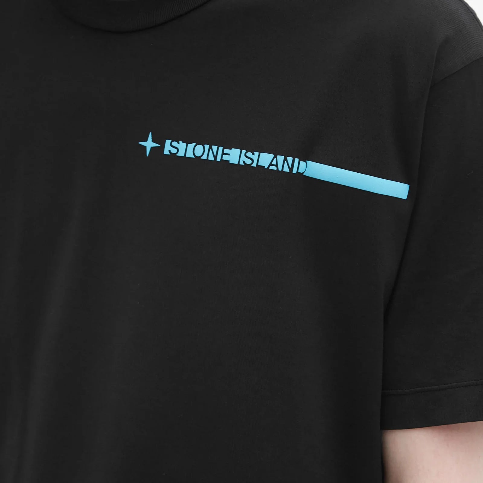 Stone Island Black Logo T-Shirt for Men - Premium Cotton Short Sleeve Tee - Streetwear & Casual Style - Perfect for Urban Outfits and Everyday Wear