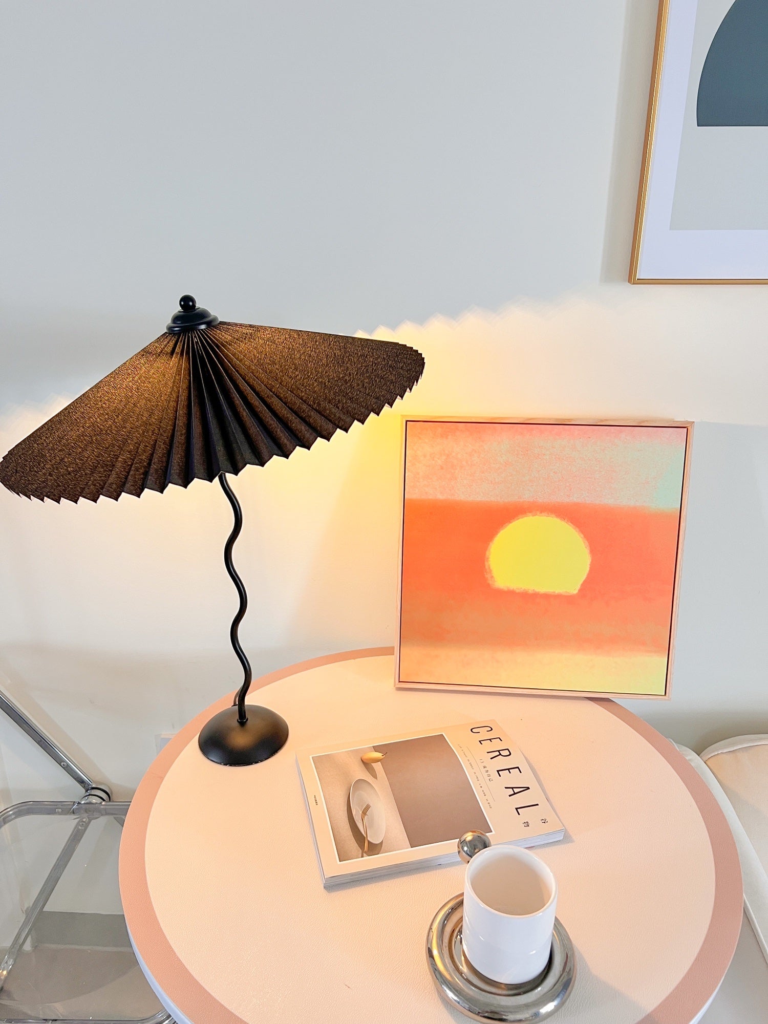 Modern Squiggle Table Lamp - Adjustable LED Desk Light for Home Office, Bedroom & Study - Stylish & Functional Lighting for Reading & Decor