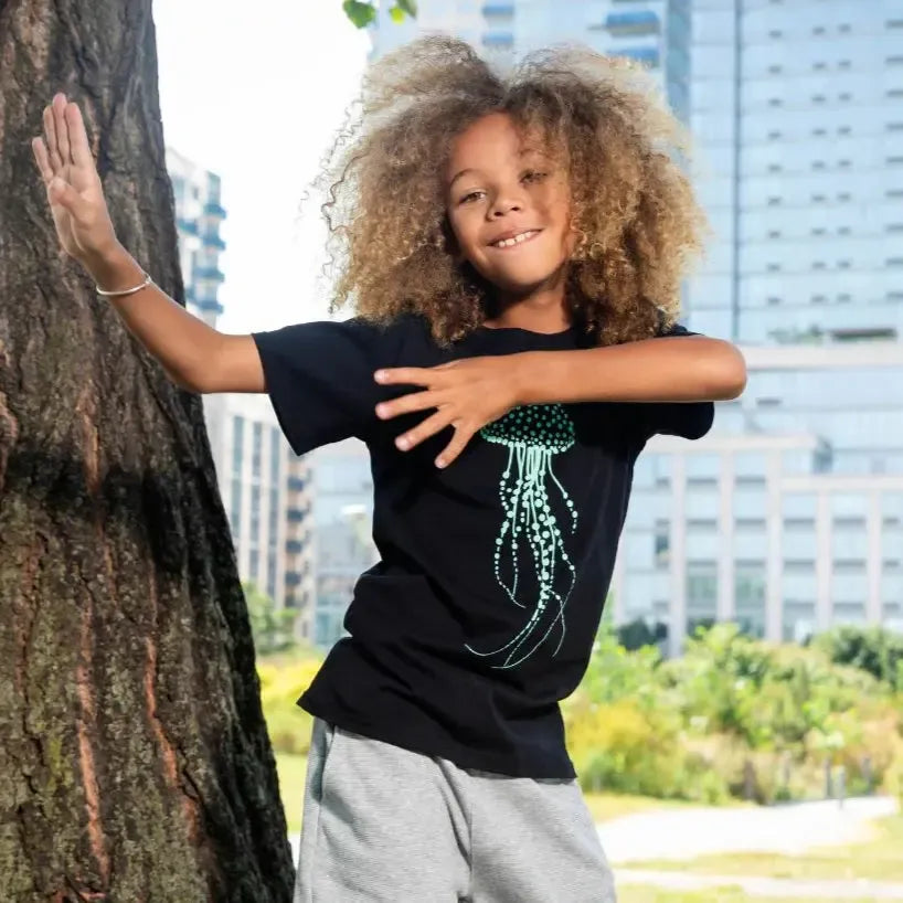 Appaman Kids Short Sleeve Cotton T-Shirt with Jellyfish Print - Soft & Comfortable Tee for Boys & Girls - Perfect for Summer, Beach, and Casual Wear