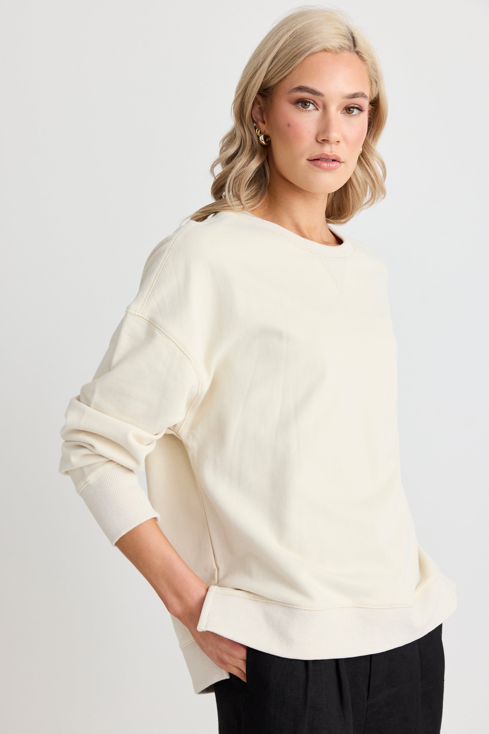 Halcyon Cream Relaxed Sweatshirt - Soft Casual Pullover for Women & Men | Perfect for Lounge Wear, Weekend Outings & Cozy Evenings