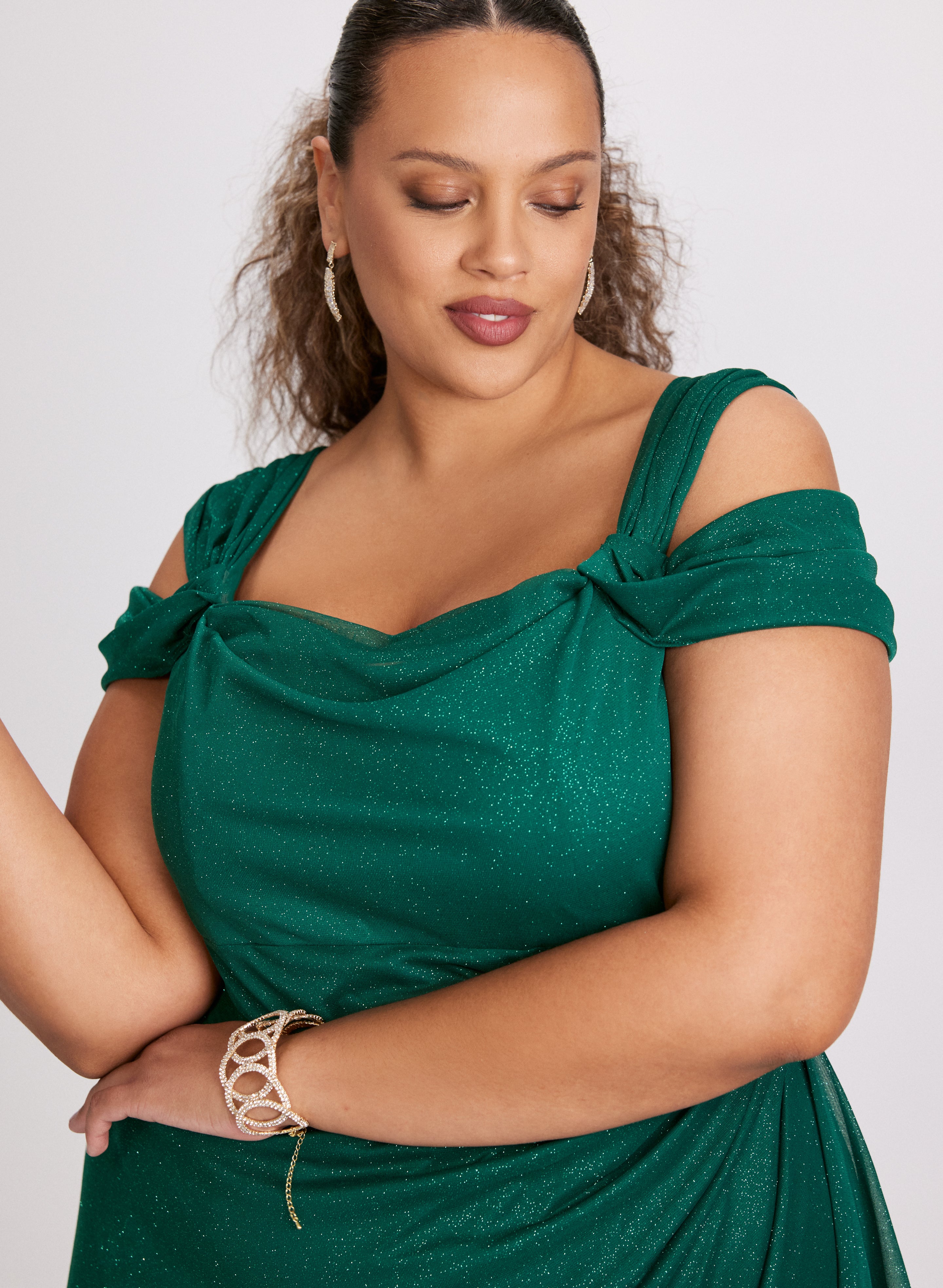 Elegant Cold Shoulder Empire Waist Dress for Women - Flattering A-Line Summer Dress for Parties, Weddings & Date Nights