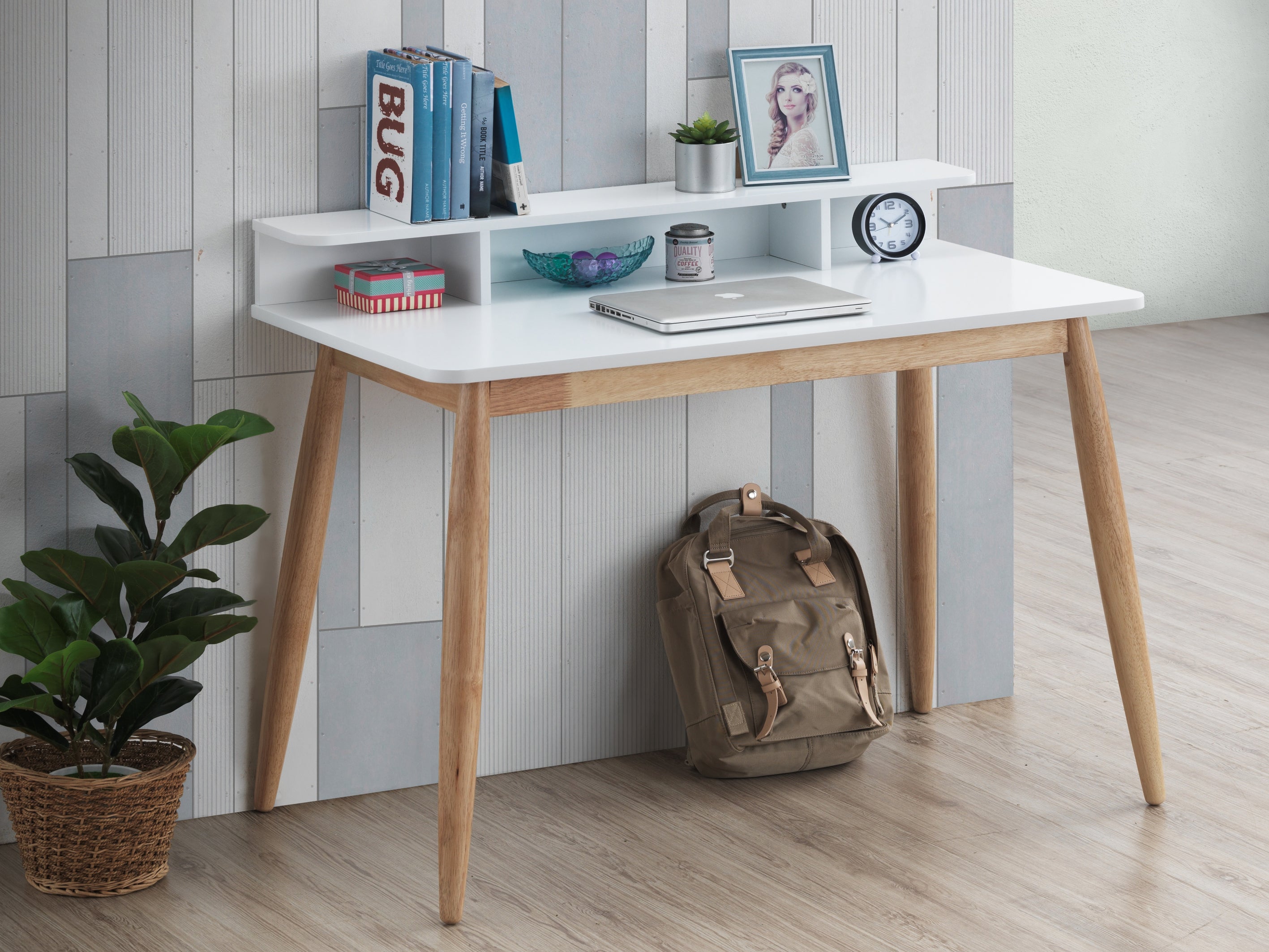Roundhill Furniture Roskilde Solid Wood Office Desk with Storage - Modern Home Office Desk for Work, Study, and Remote Work Setup