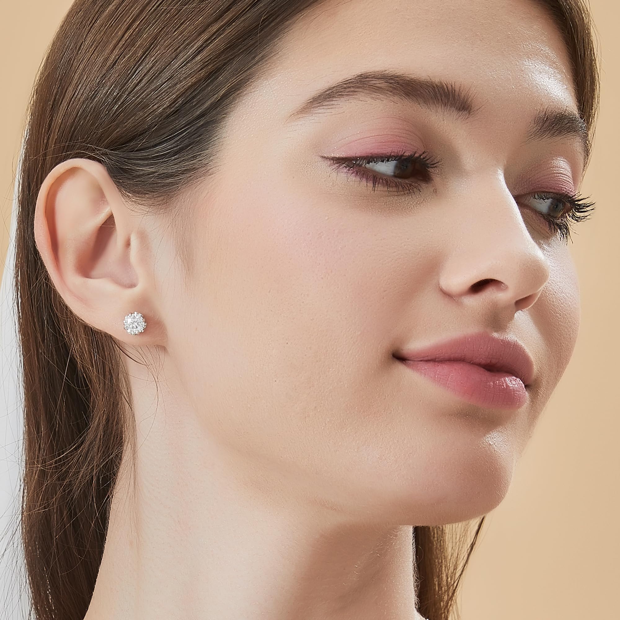 MomentWish D Color VVS1 Simulated Diamond 925 Sterling Silver Stud Earrings for Women - Elegant Birthday & Valentine's Day Gift - Perfect for Weddings, Anniversaries, and Special Occasions