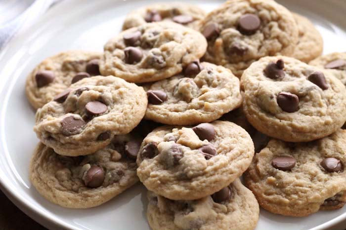 Valentine's Day Chewy Chocolate Chip Cookies - Homemade Gourmet Cookies for Gifts, Parties & Romantic Celebrations - Perfect for Valentine's Day, Anniversaries & Date Nights