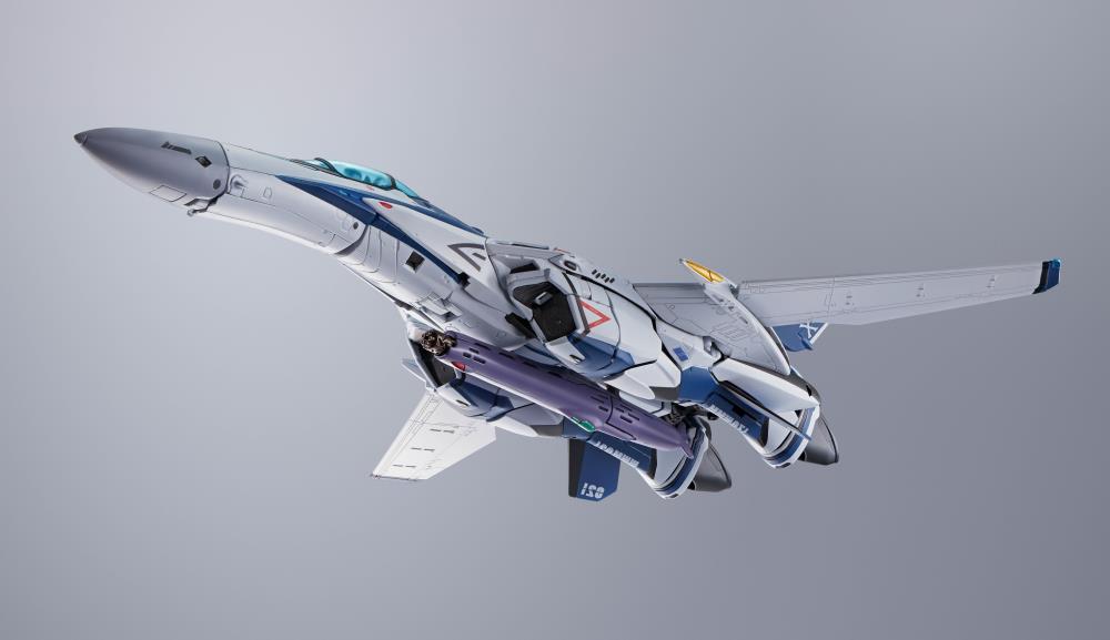 Bandai DX Chogokin Macross VF-25 Messiah Valkyrie Worldwide Anniversary Edition - Premium Collectible Anime Action Figure for Display & Gifting | Perfect for Anime Fans & Model Collectors