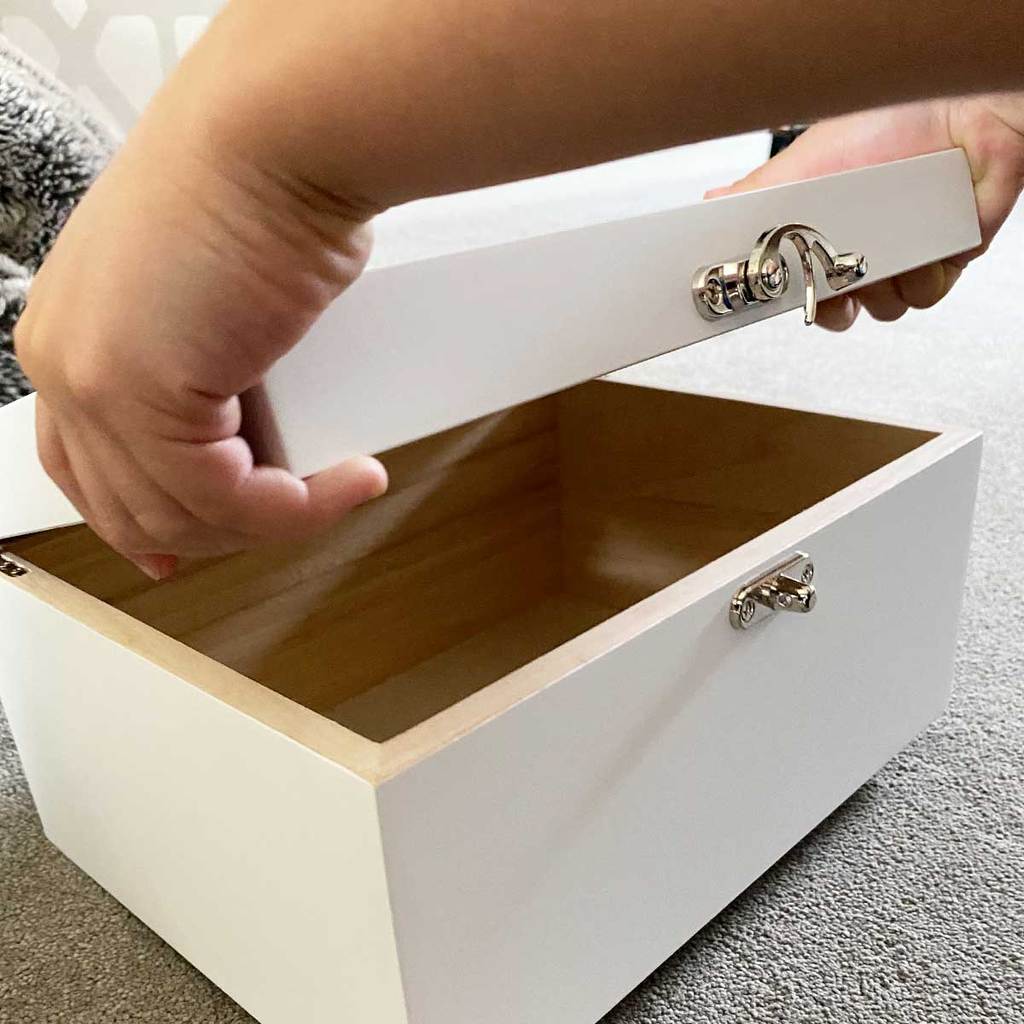 Personalized Memorial Photo White Keepsake Box - 3 Sizes (22cm, 27cm, 30cm) for Ashes, Jewelry & Cherished Memories - Perfect for Funeral, Remembrance & Family Heirlooms