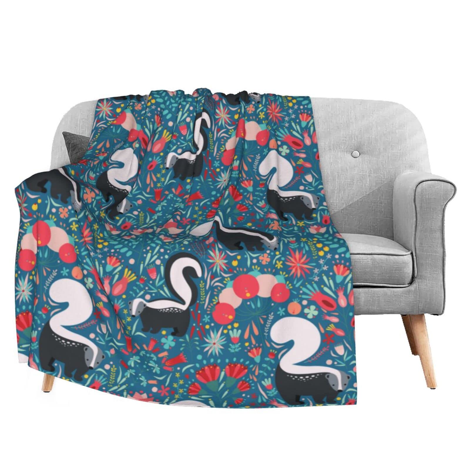 Soft Floral Skunks Fleece Throw Blanket 40x50 Inch - Lightweight Warm Flannel Blanket for Couch, Bed, Sofa - Perfect for Travel, Camping, Home Decor - Cozy Gift for Kids & Adults