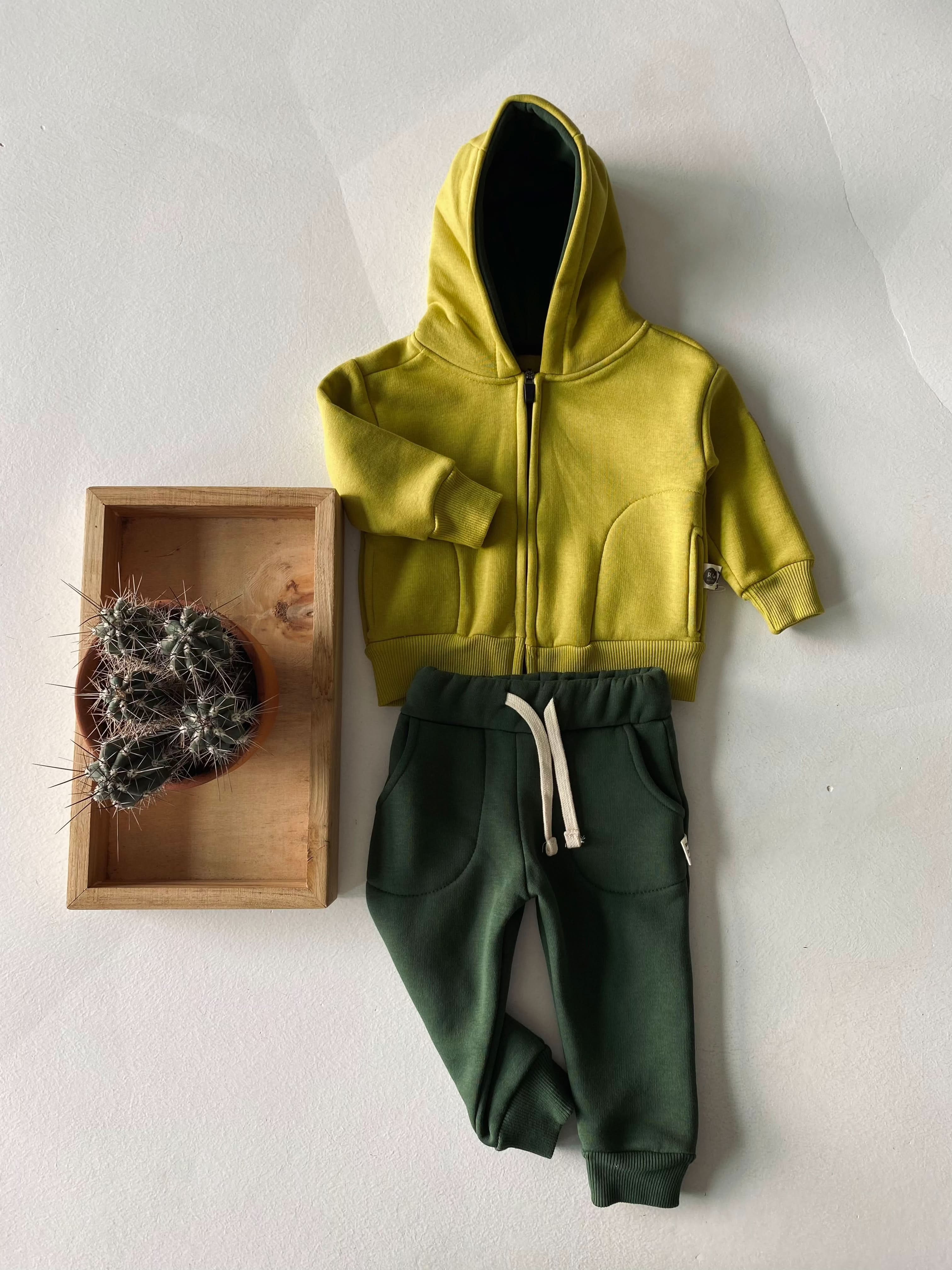 Bebek Jaklon Sweater Set - Soft and Cozy Baby Knitwear for Boys & Girls | Perfect for Winter Outfits, Family Photos, and Special Occasions