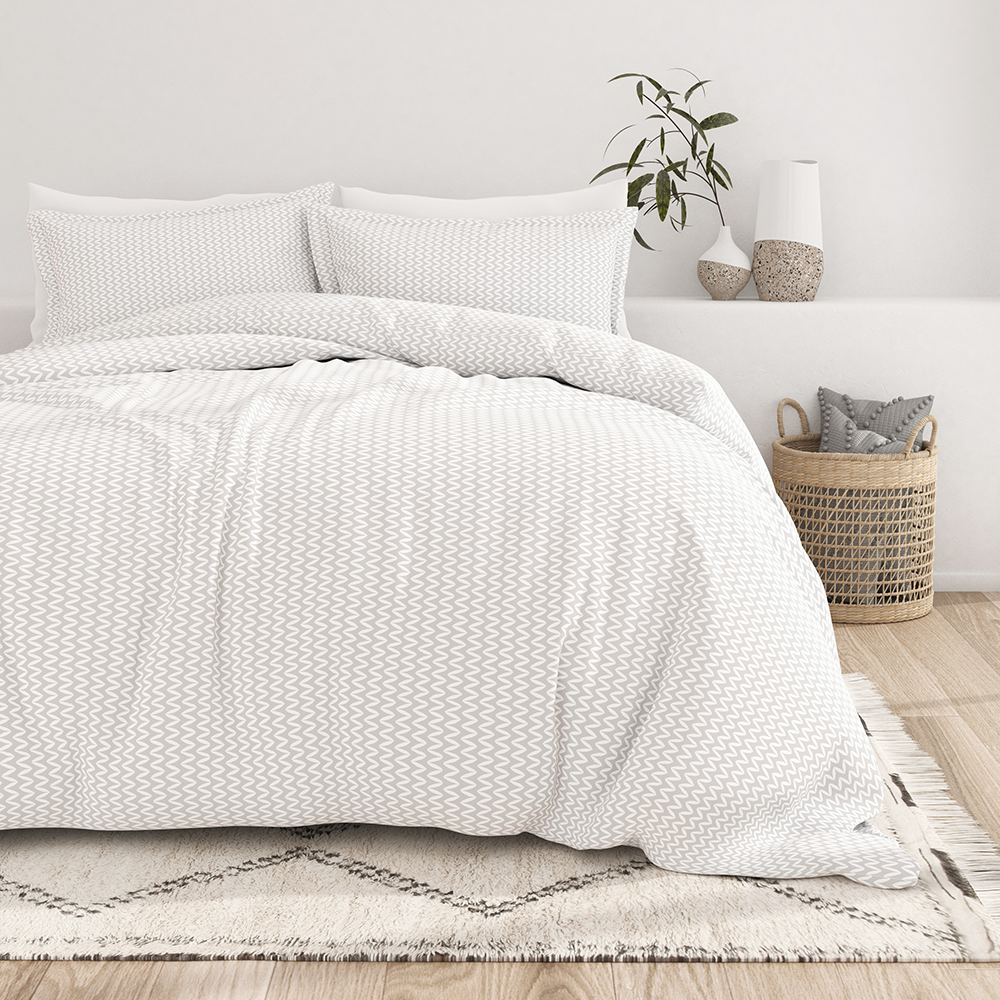 Chevron Pattern 3-Piece Duvet Cover Set - Soft Puffed Texture Bedding for Cozy Comfort - Perfect for Master Bedroom, Guest Room & Dorm Decor