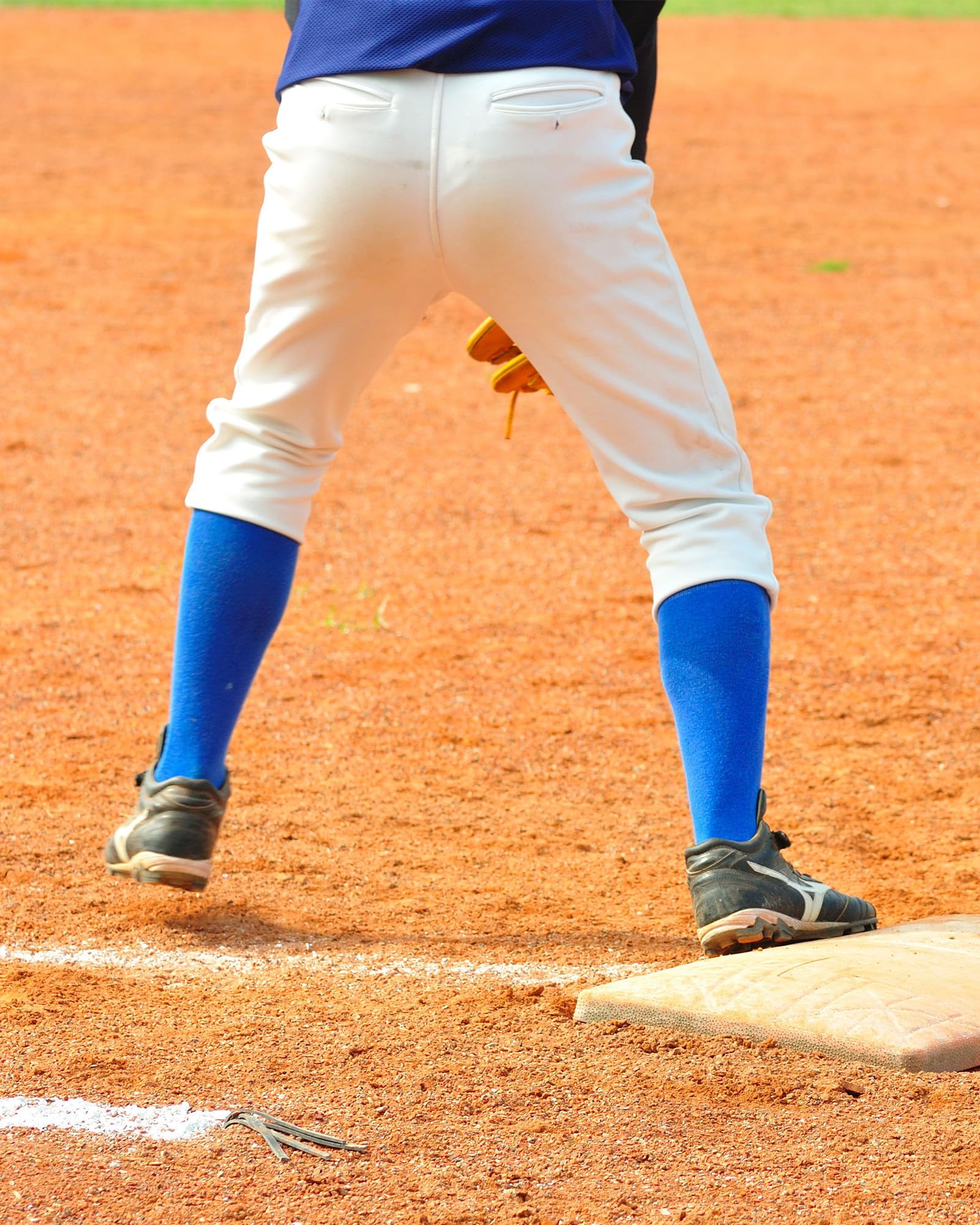 Londkaron Elite Baseball Socks & Belt Combo - 2 Pairs Moisture-Wicking Performance Socks + 1 Adjustable Belt for Baseball & Softball Players - Perfect for Games, Practice & Training Sessions