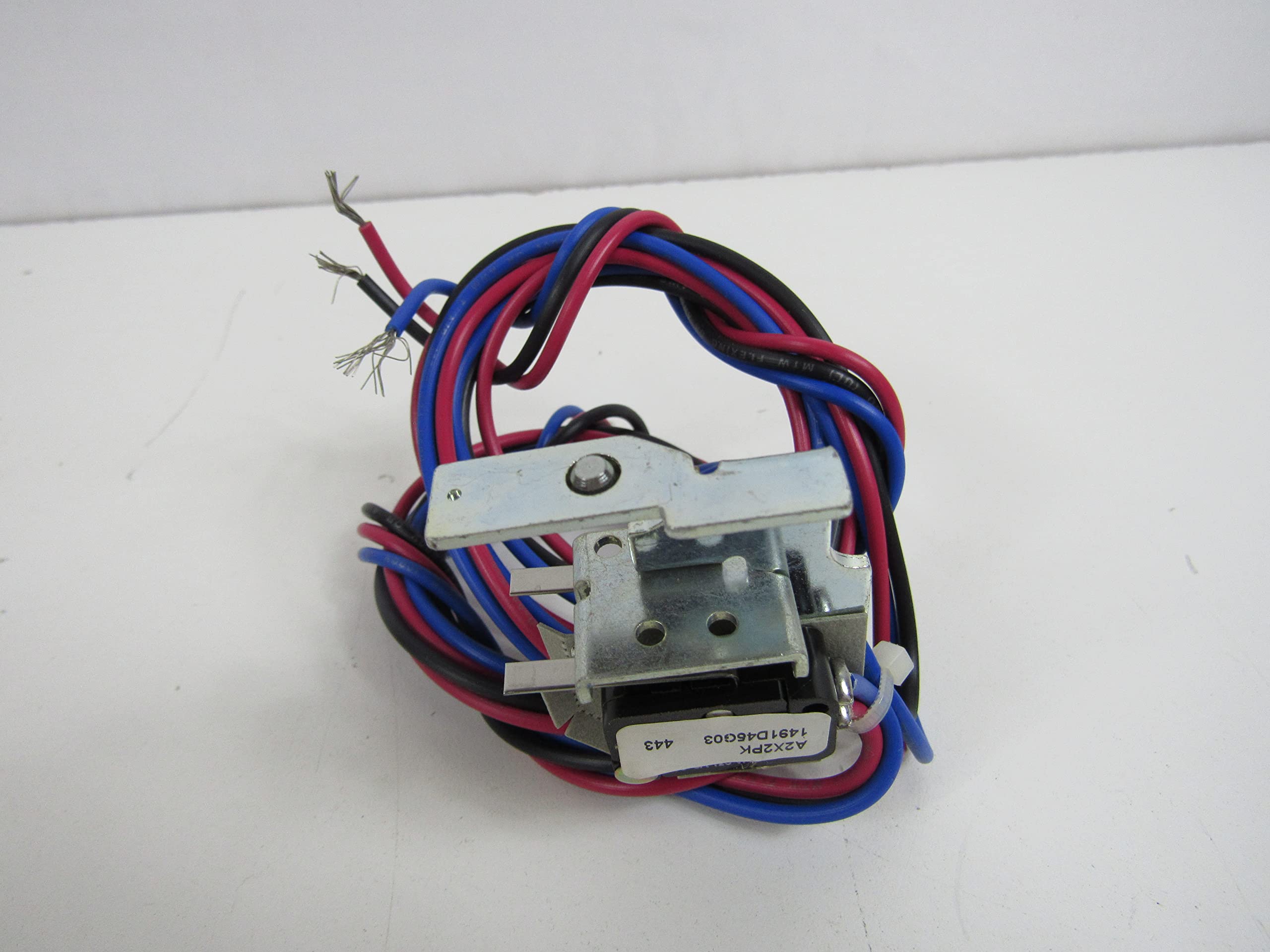 Molded Case Circuit Breaker Accessories - Auxiliary Switch for Electrical Panels & Industrial Control Systems | Perfect for Power Distribution & Safety Applications