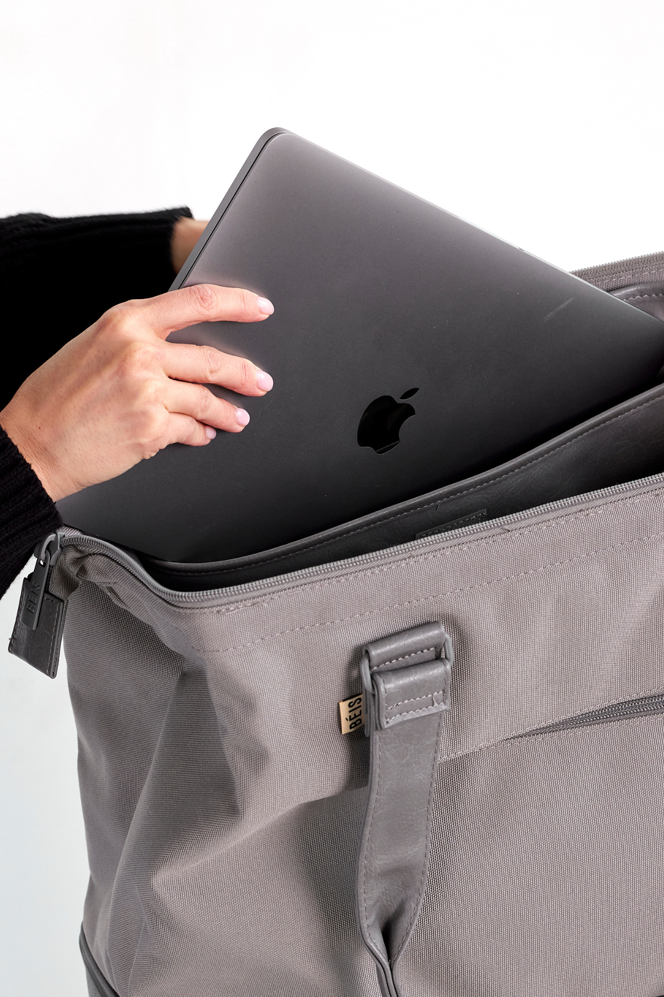 Mini Weekender Bag in Grey - Perfect for Weekend Getaways, Travel & Daily Commute