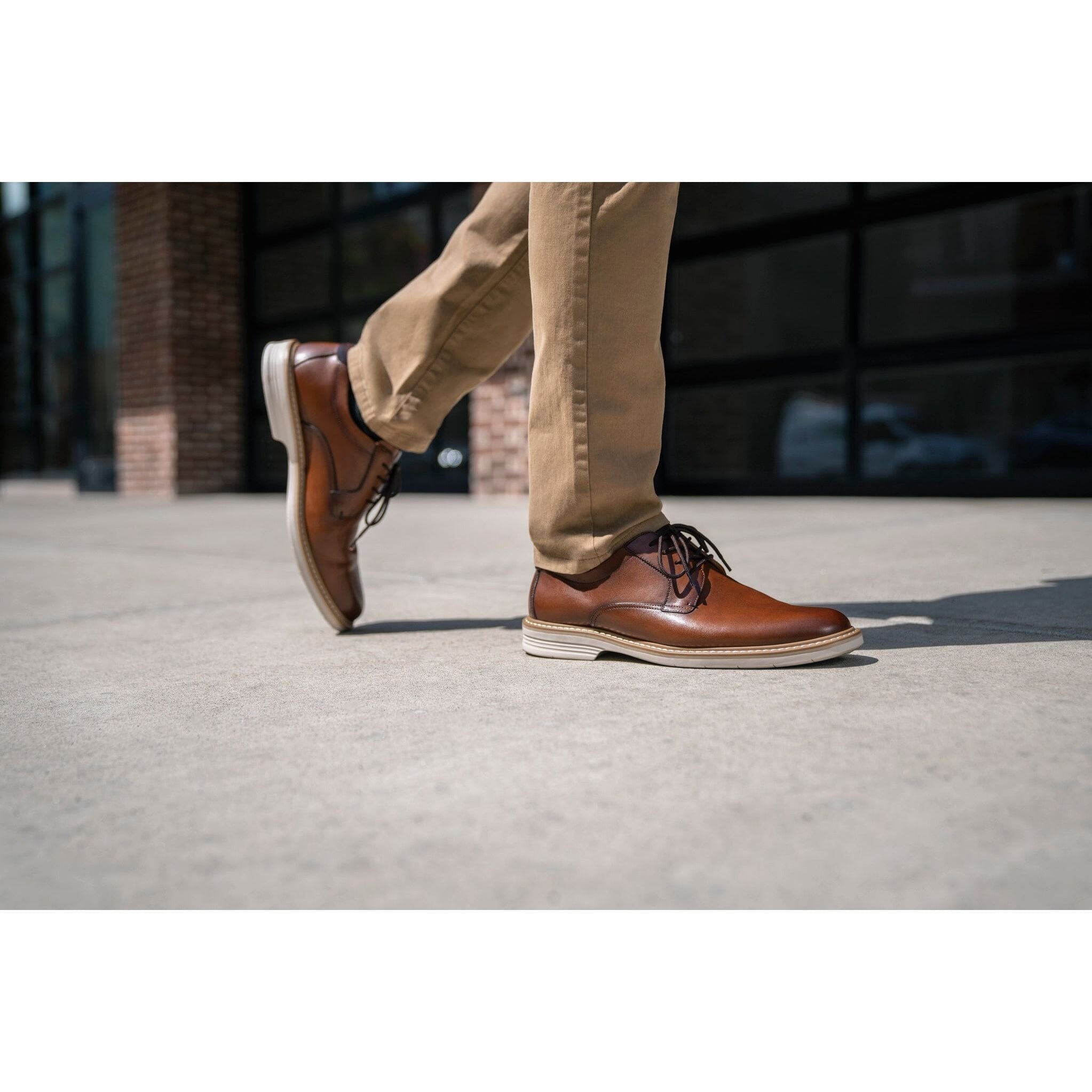 FLORSHEIM Norwalk Plain Toe Oxford Dress Shoes for Men - Classic Business & Formal Wear for Office, Weddings & Special Occasions