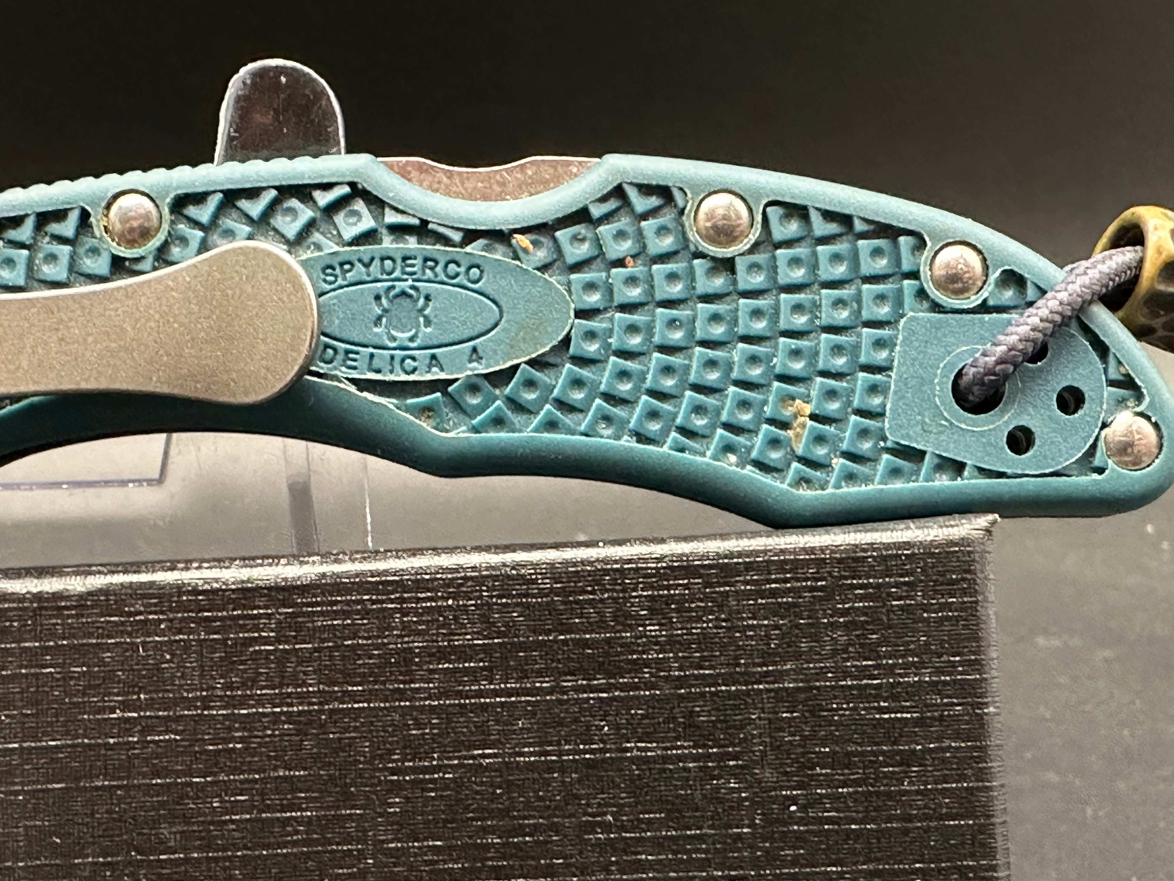 Spyderco Delica 4 Folding Knife - K390 Steel Blade, Blue FRN Handle - EDC Pocket Knife for Outdoor, Camping & Everyday Carry