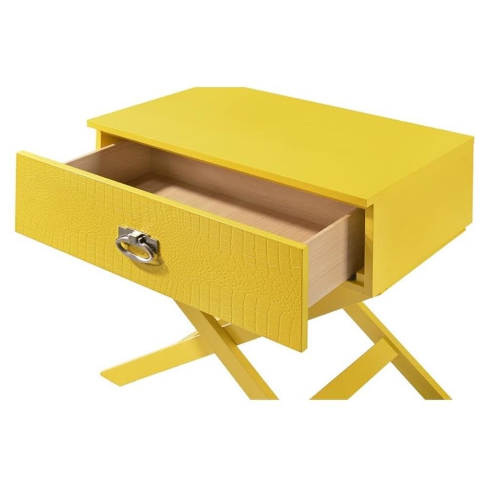 Glory Furniture Xavier Solid Wood 1-Drawer Nightstand in Yellow - Modern Bedside Table for Bedroom, Living Room & Nursery - Compact Storage Solution with Smooth Gliding Drawer