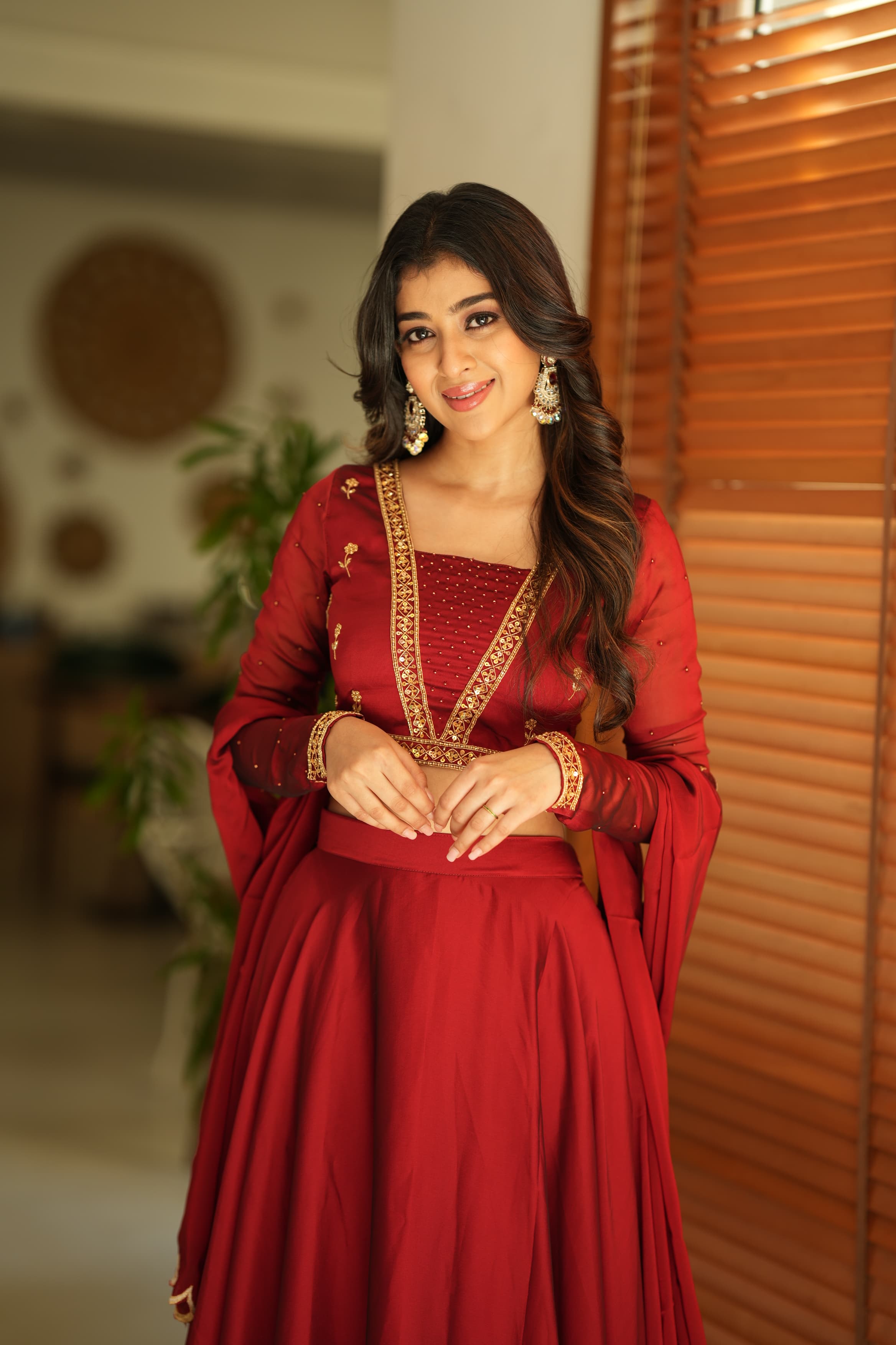 DD570 Yadhavi Premium Handwork Lehenga Choli - Elegant Indian Bridal Wear for Weddings & Festivals | Perfect for Sangeet, Mehendi & Reception Ceremonies