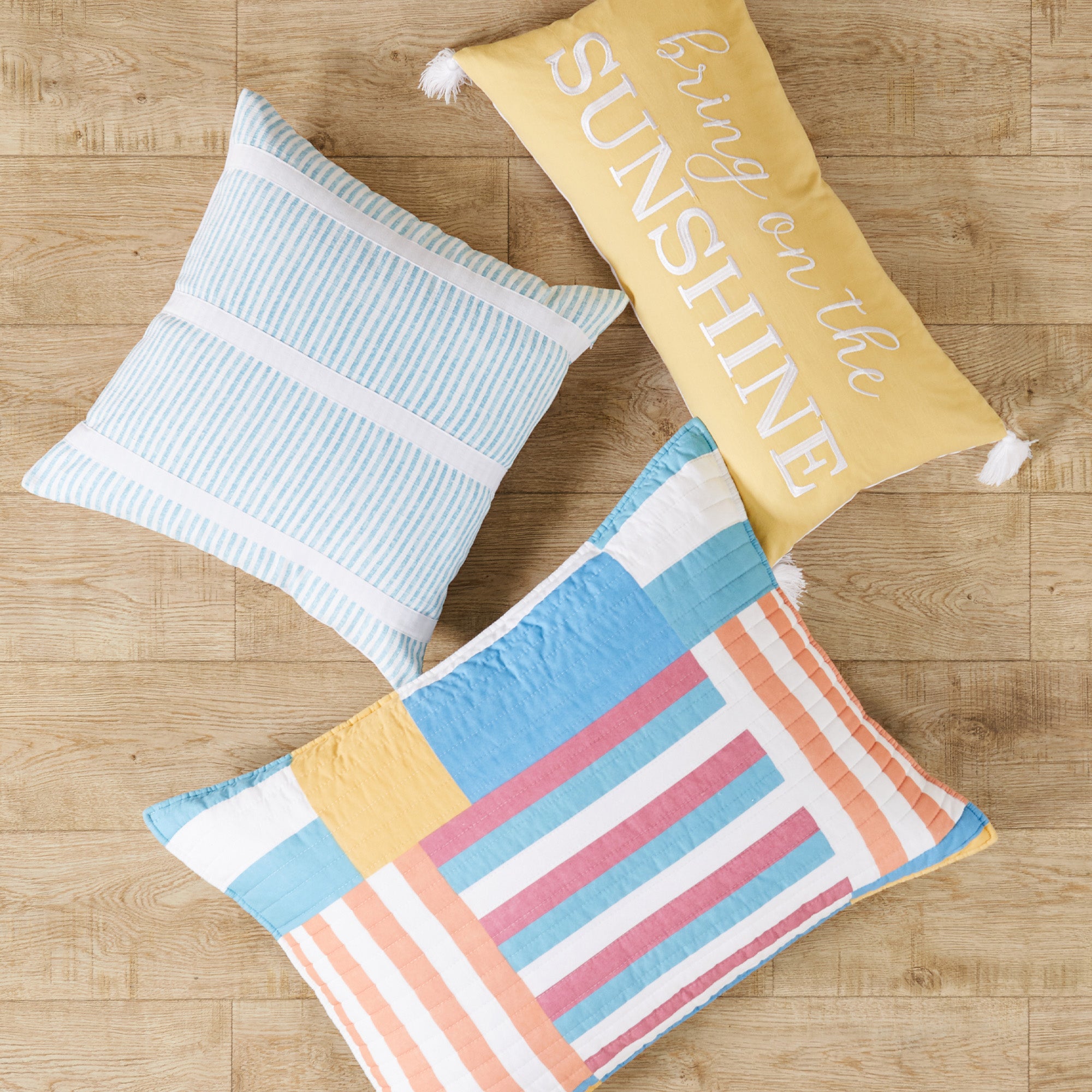 Sol Stripe Patch Quilt Set - Soft & Breathable Cotton Bedding - Perfect for Guest Rooms, Dorms & Cozy Bedroom Decor