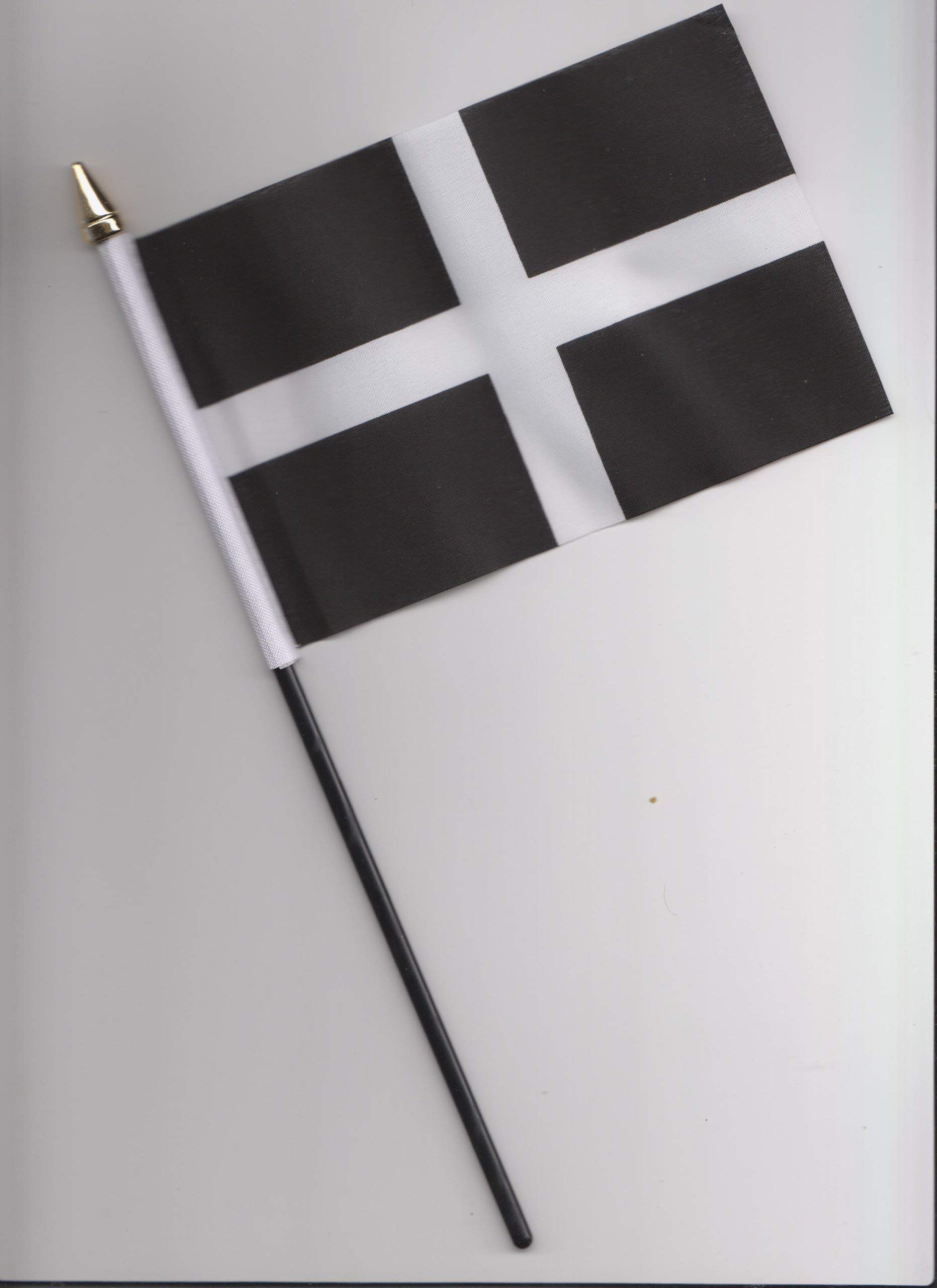 Cornwall County Hand Flag 25cm - Small British UK England Handheld Flag for Sports Events, Parades & Home Decor