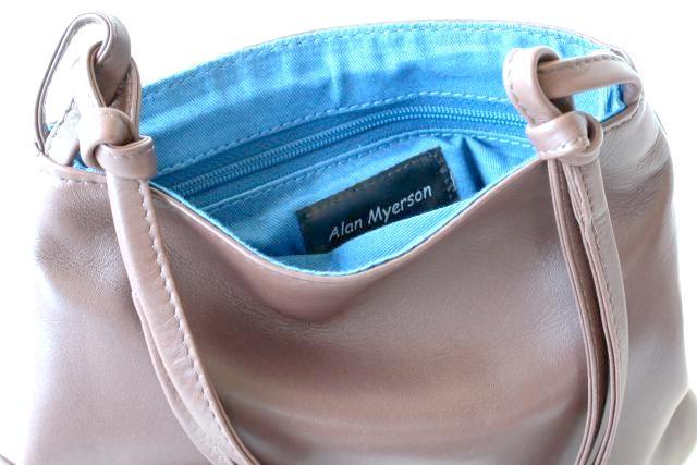 Premium Leather Motoring Bag for Men & Women - Stylish & Durable Travel Duffel Bag - Perfect for Road Trips, Commuting & Weekend Getaways