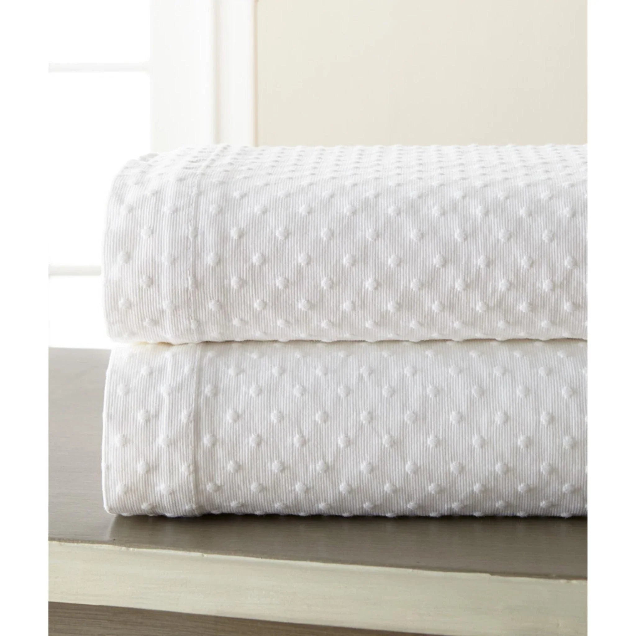 Delilah Dotted Cotton Coverlet - Soft & Breathable Bedspread for Queen/King Size Beds - Perfect for Spring/Summer Bedding & Guest Room Decor