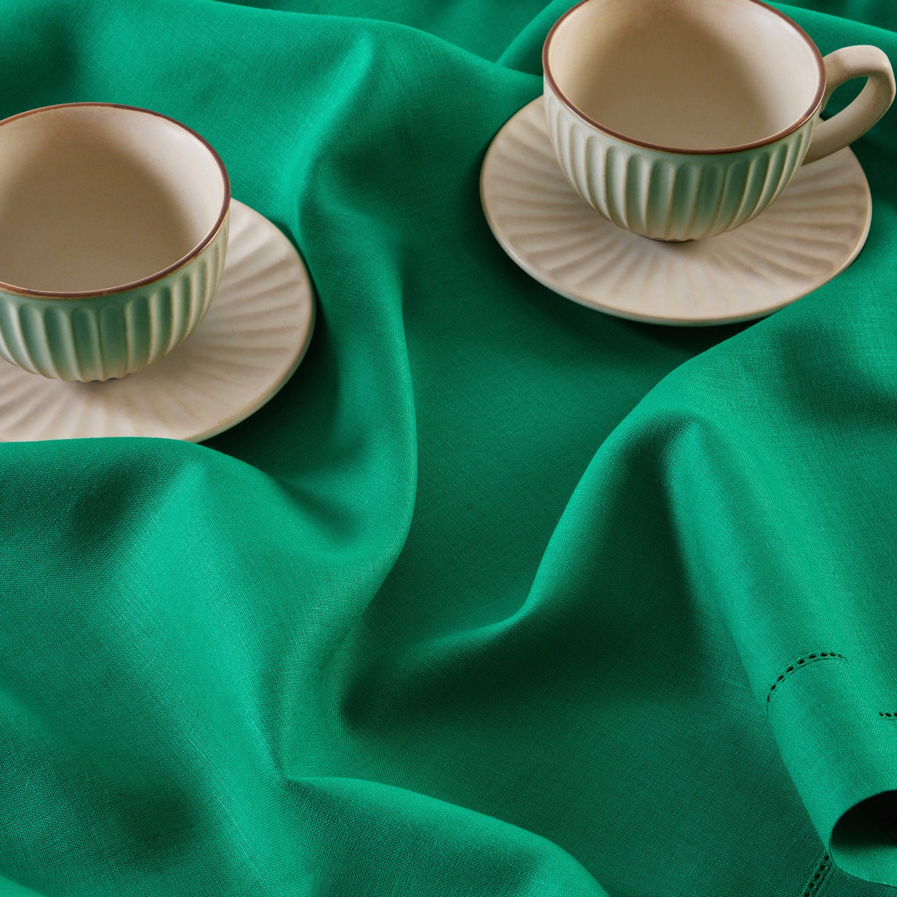 Elegant Classic Hemstitch Tablecloth - Premium Cotton Linen Dining Table Cover for Formal Dinners & Special Occasions