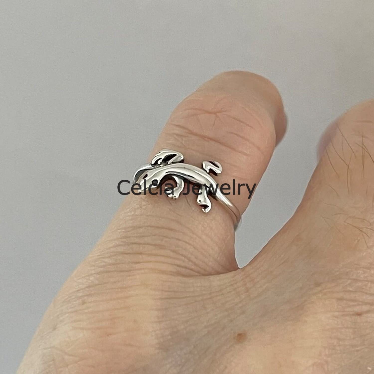 925 Sterling Silver Adjustable Lizard Toe Ring - Bohemian Reptile Pinky Ring for Women, Minimalist Metaphysical Jewelry, Perfect for Mothers Day Gifts & Boho Fashion Accessories - Size 7 (Ideal for Beach Parties, Yoga Sessions & Spiritual Healing)