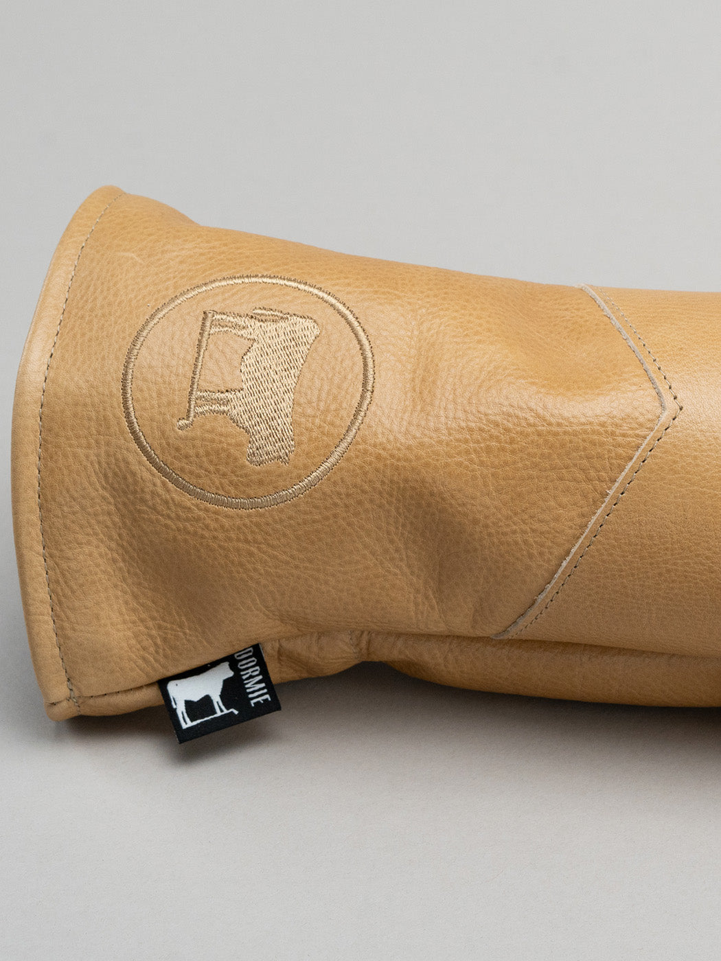 Dormie Chevron Sand Hybrid Golf Club Headcover - Stylish & Durable Golf Club Protector for Drivers, Woods & Hybrids - Perfect for Golf Enthusiasts & Course Play